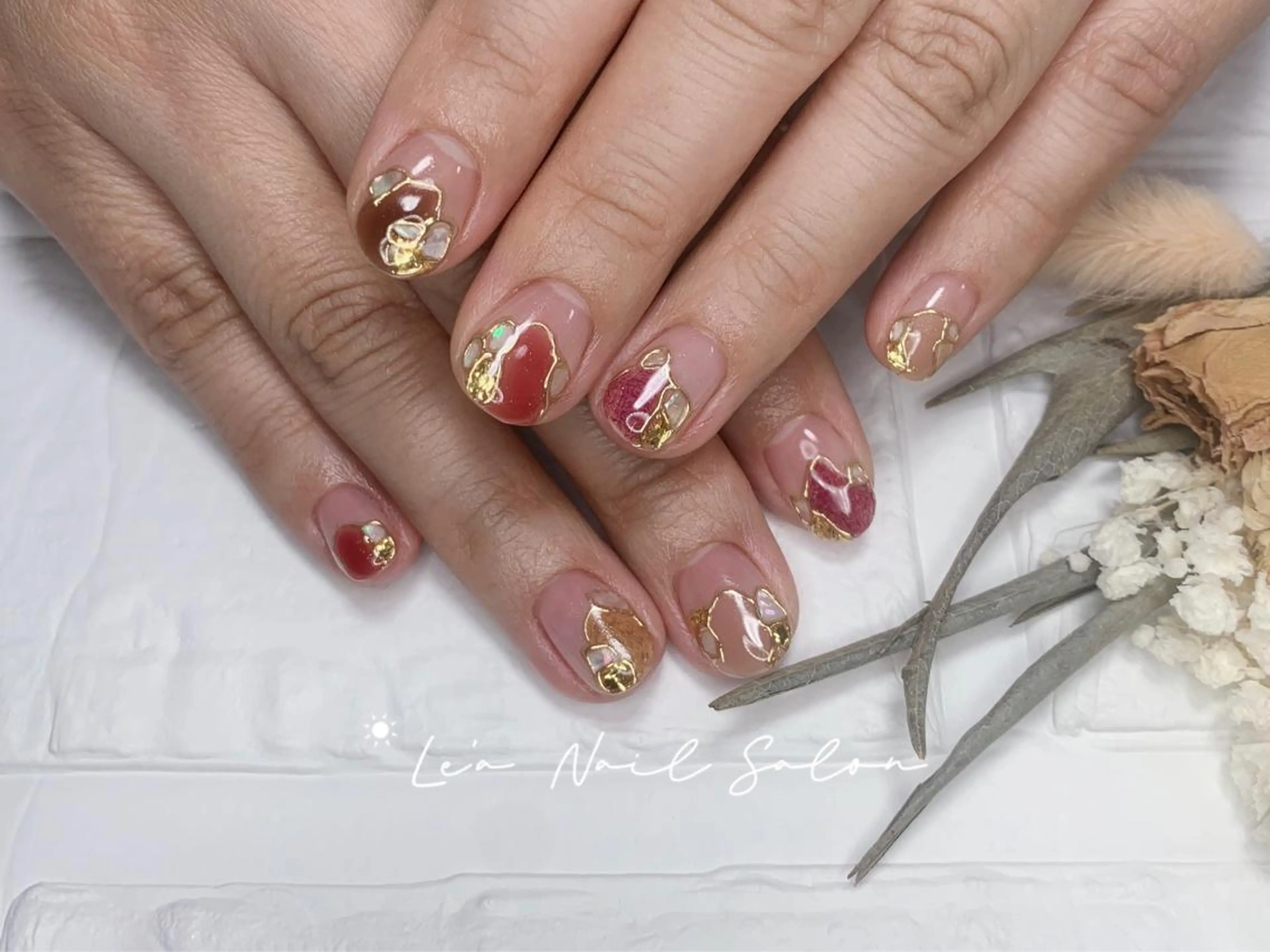 ショート カラー ネイル Le’a NailSalonのネイルデザイン