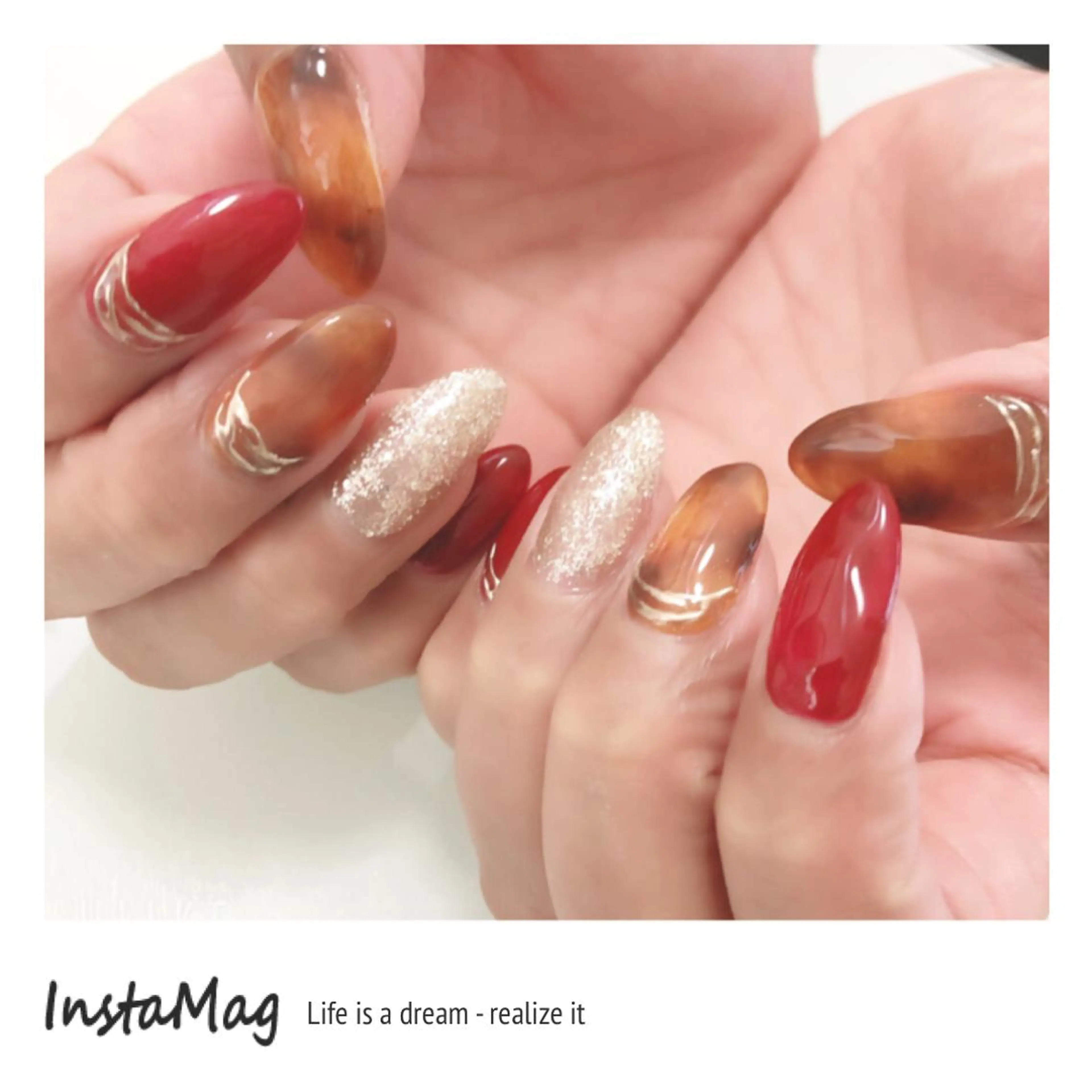 ネイル べっ甲ネイル ジェルネイル 韓国ネイル ミラーネイル 持ち込み Azulsou 廣川愛のネイルデザイン