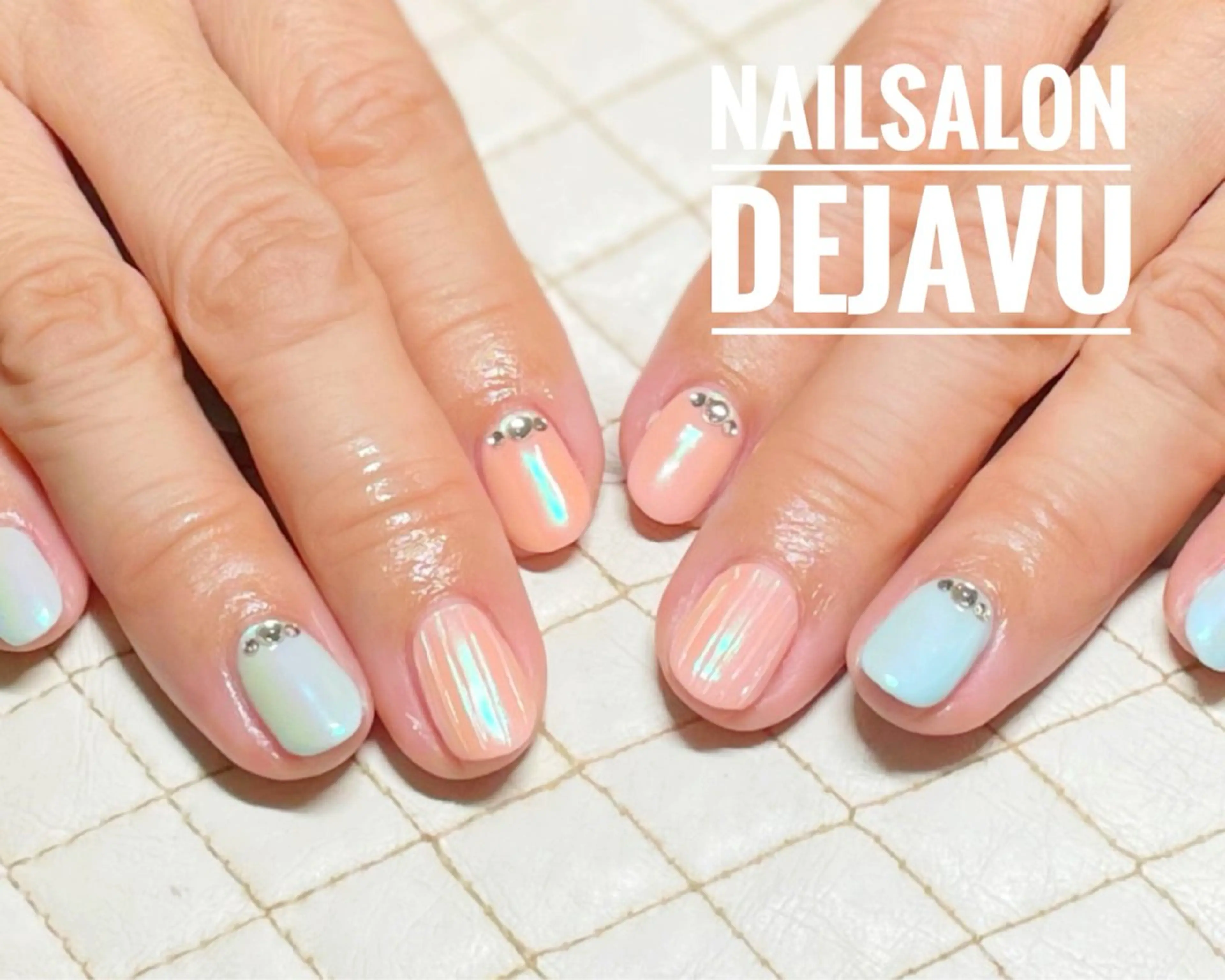 ネイル オーロラネイル ハンドネイル Nail salon Dejavu 🌿のネイルデザイン