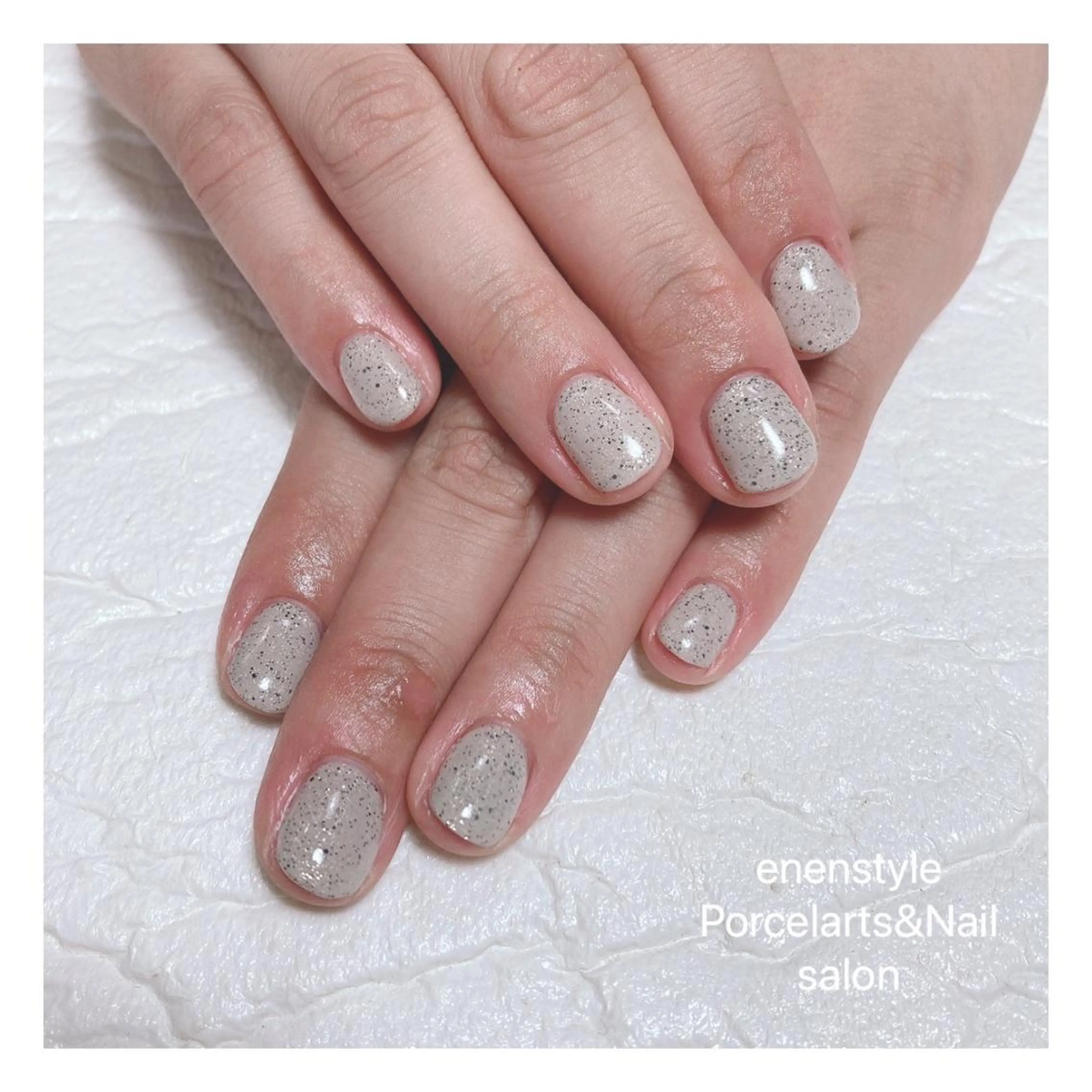 ショート ネイル 👑enen style👑のネイルデザイン