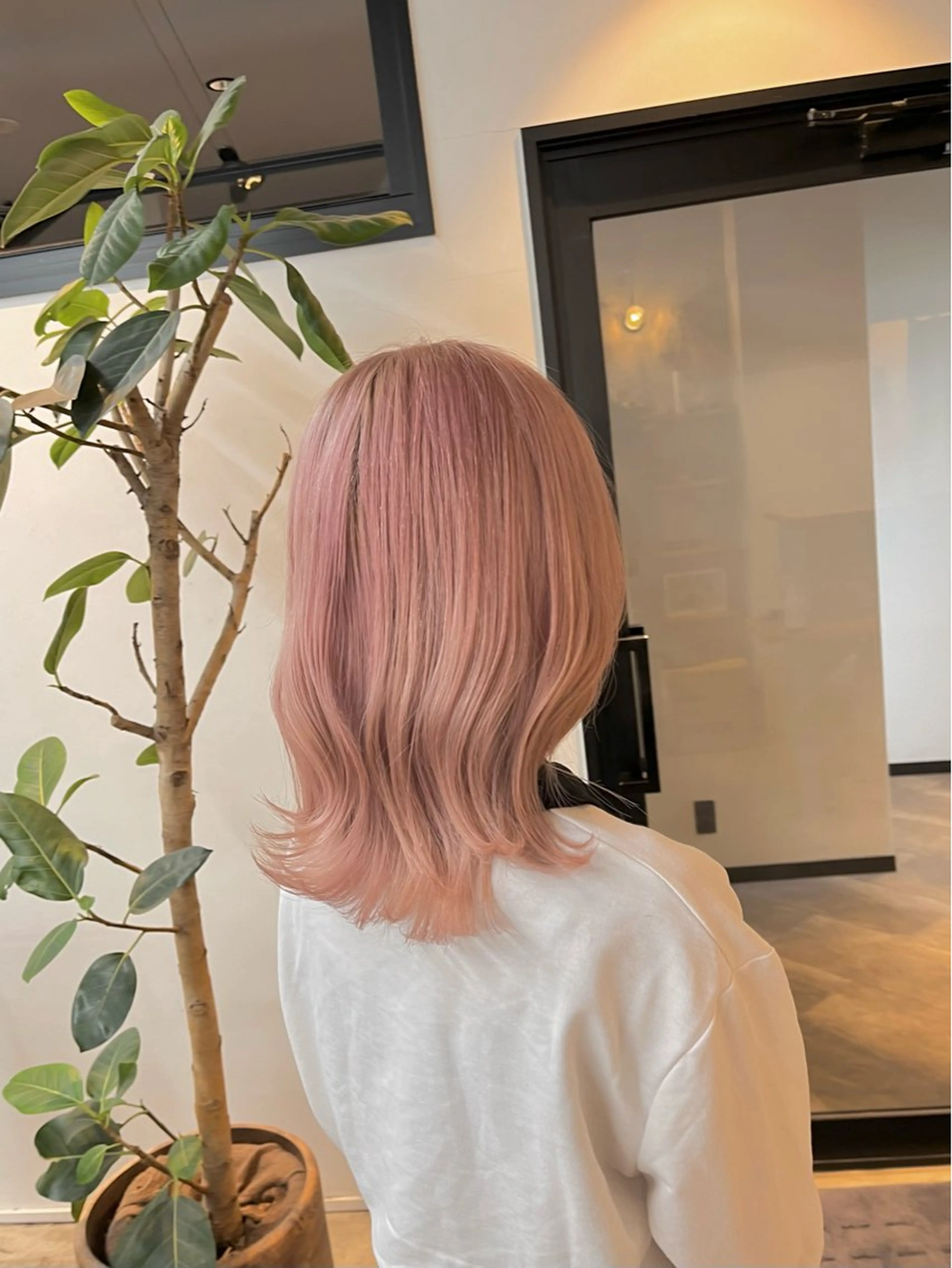 ミディアム カラー ヘアカラー ハイトーンカラ ー/小川のヘアスタイル