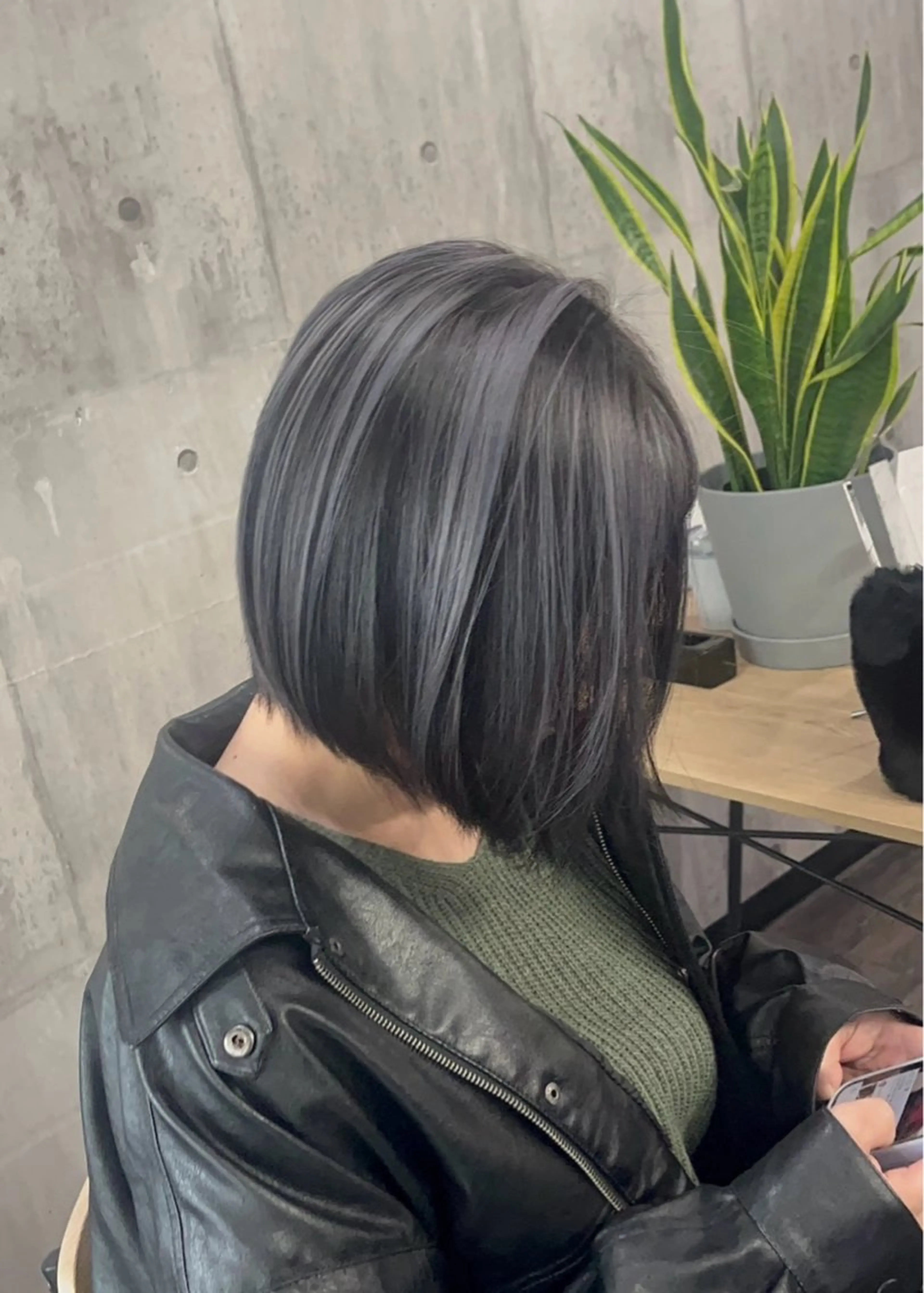 ショート レイヤーカット特化 💜SARIのヘアスタイル