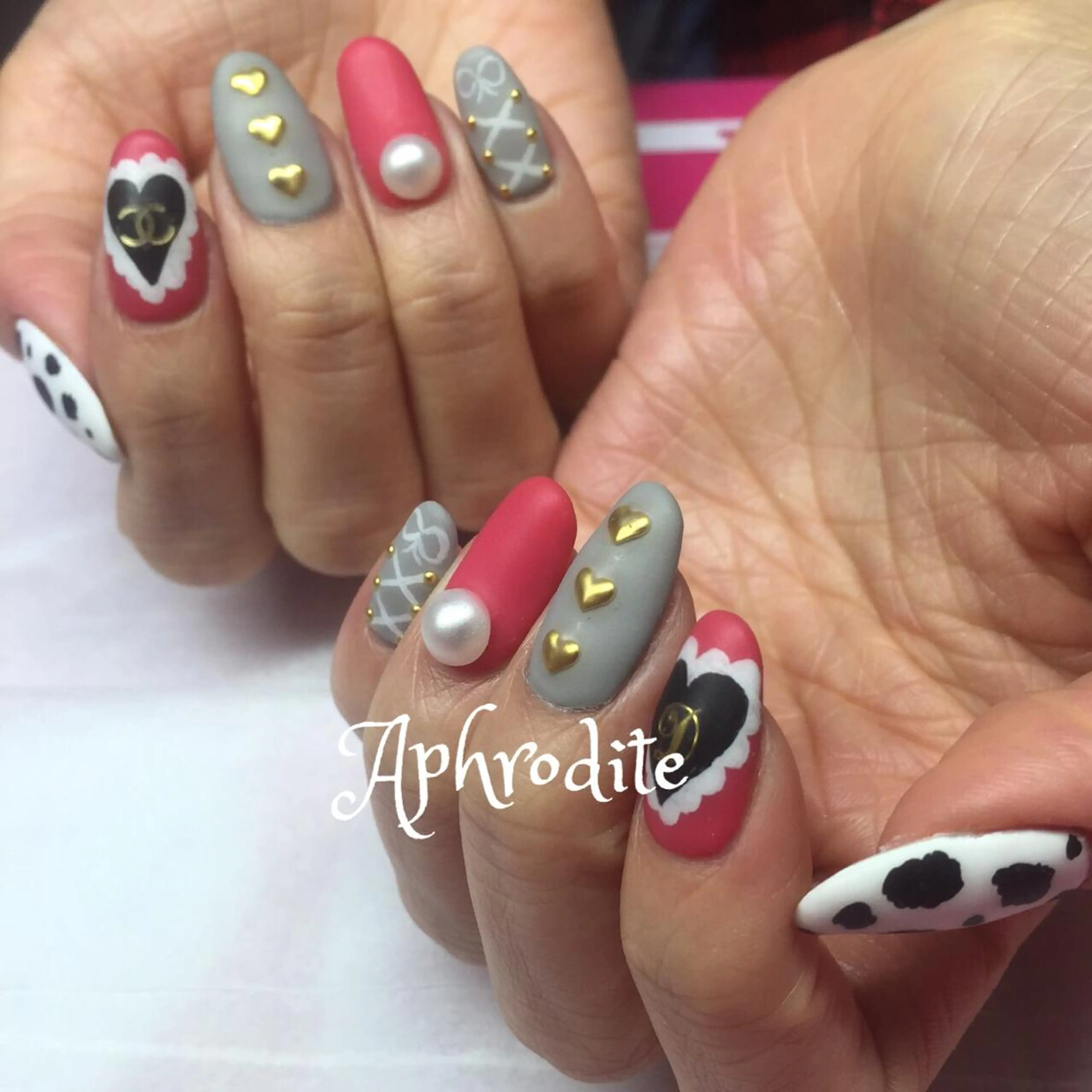 ネイル アートネイル マットネイル Aphrodite パラジェル認定サロンのネイルデザイン