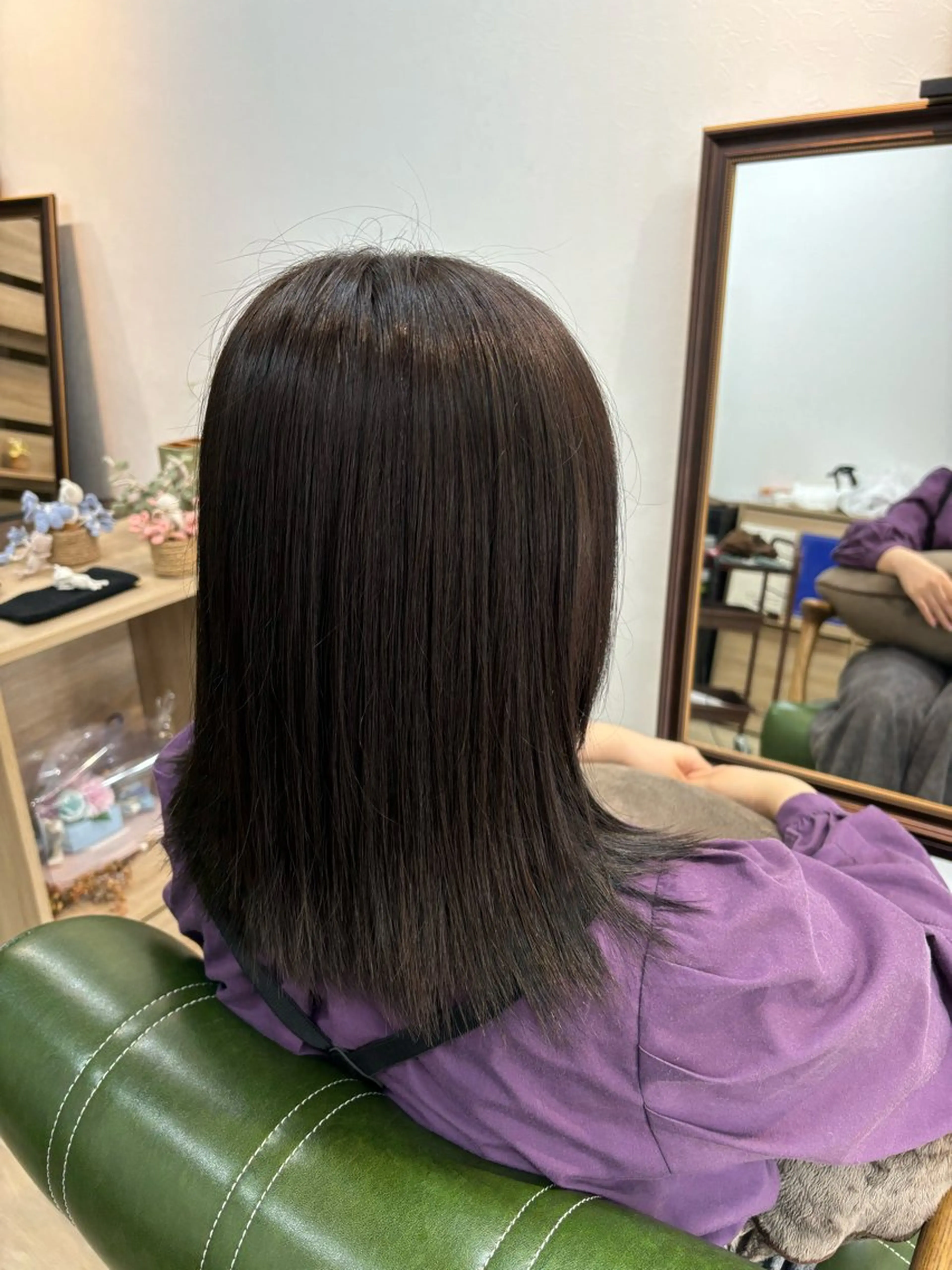 ミディアム カラー ブラウンカラー カット 鈴木 優奈のヘアスタイル
