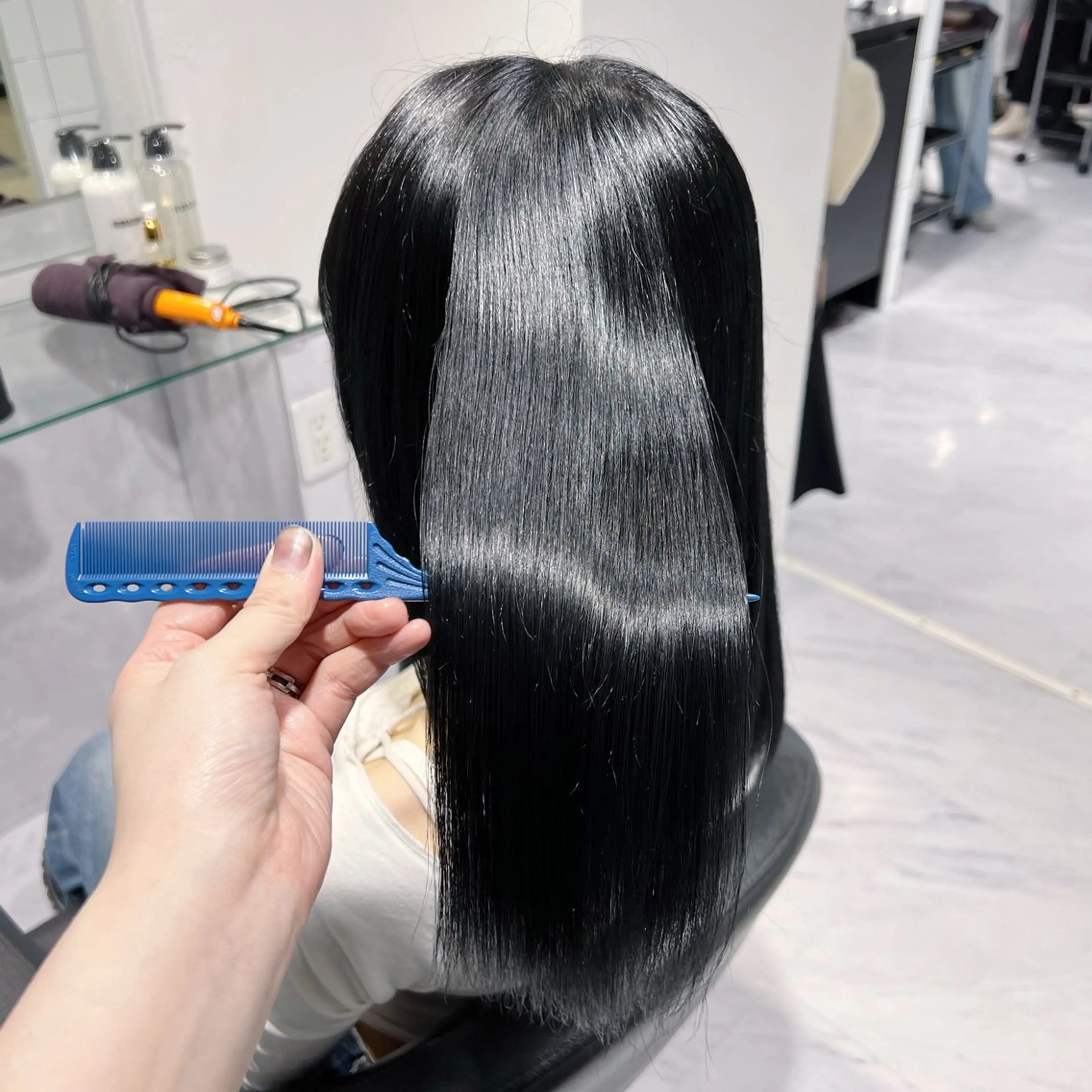 セミロング パーマ カット 縮毛矯正 トリートメント 🦋重くない暗髪🦋 Hana🦋のヘアスタイル