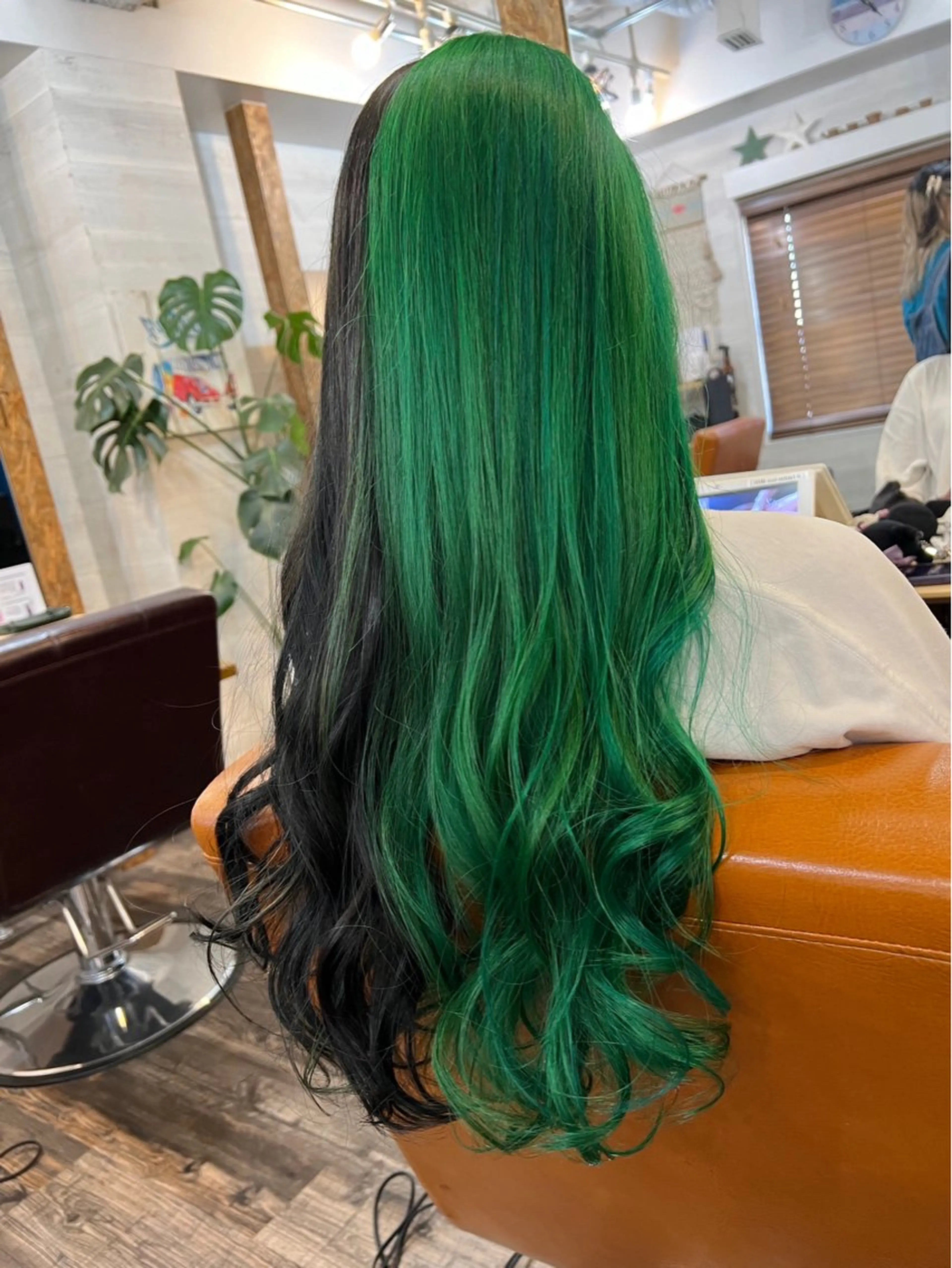 ロング ヘアカラー トリートメント ✨ハイトーン✨透明感 ✨生神　優季のヘアスタイル