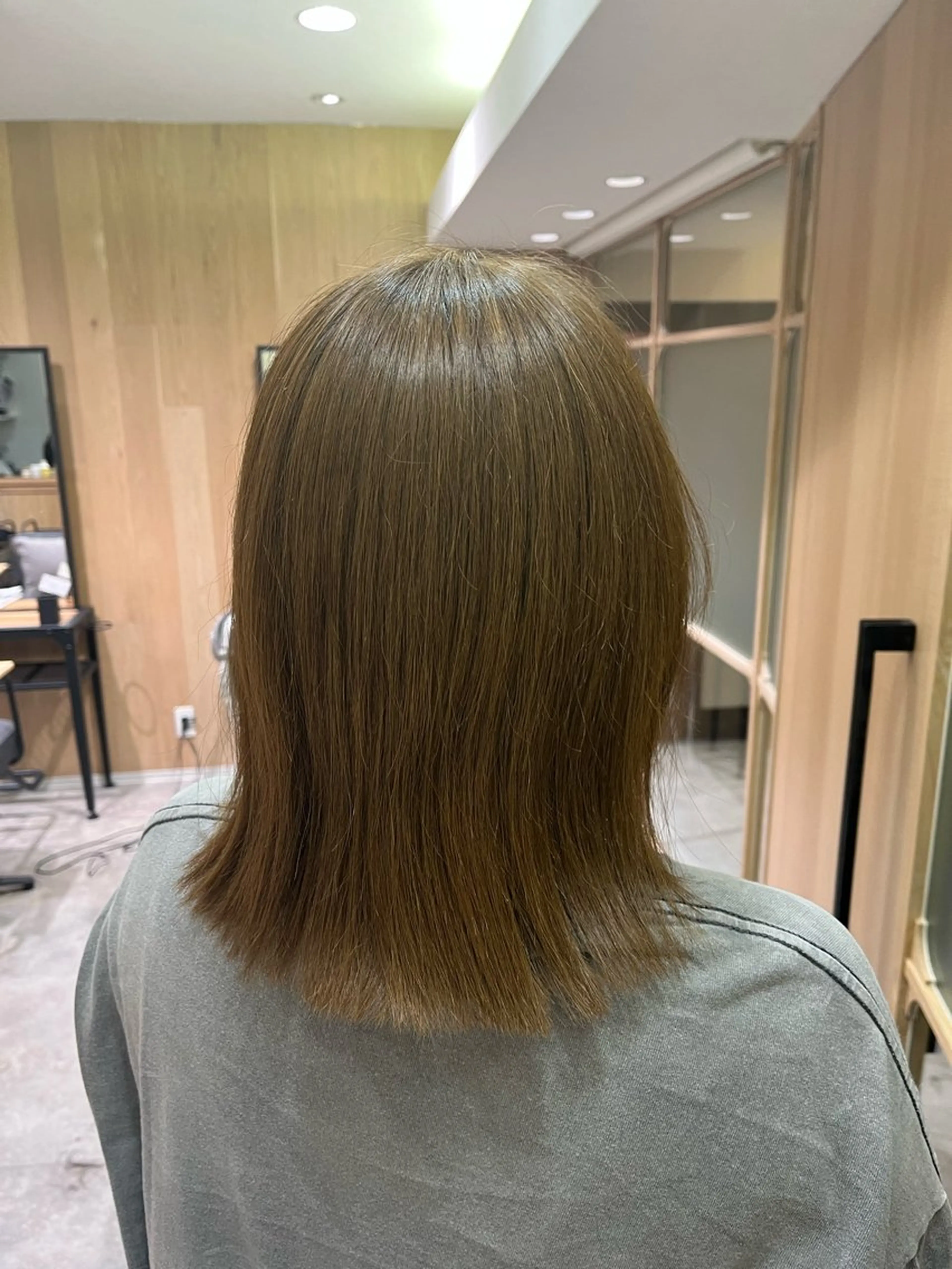 ミディアム カット ヘアカラー トリートメント MAHAE 東芝のヘアスタイル