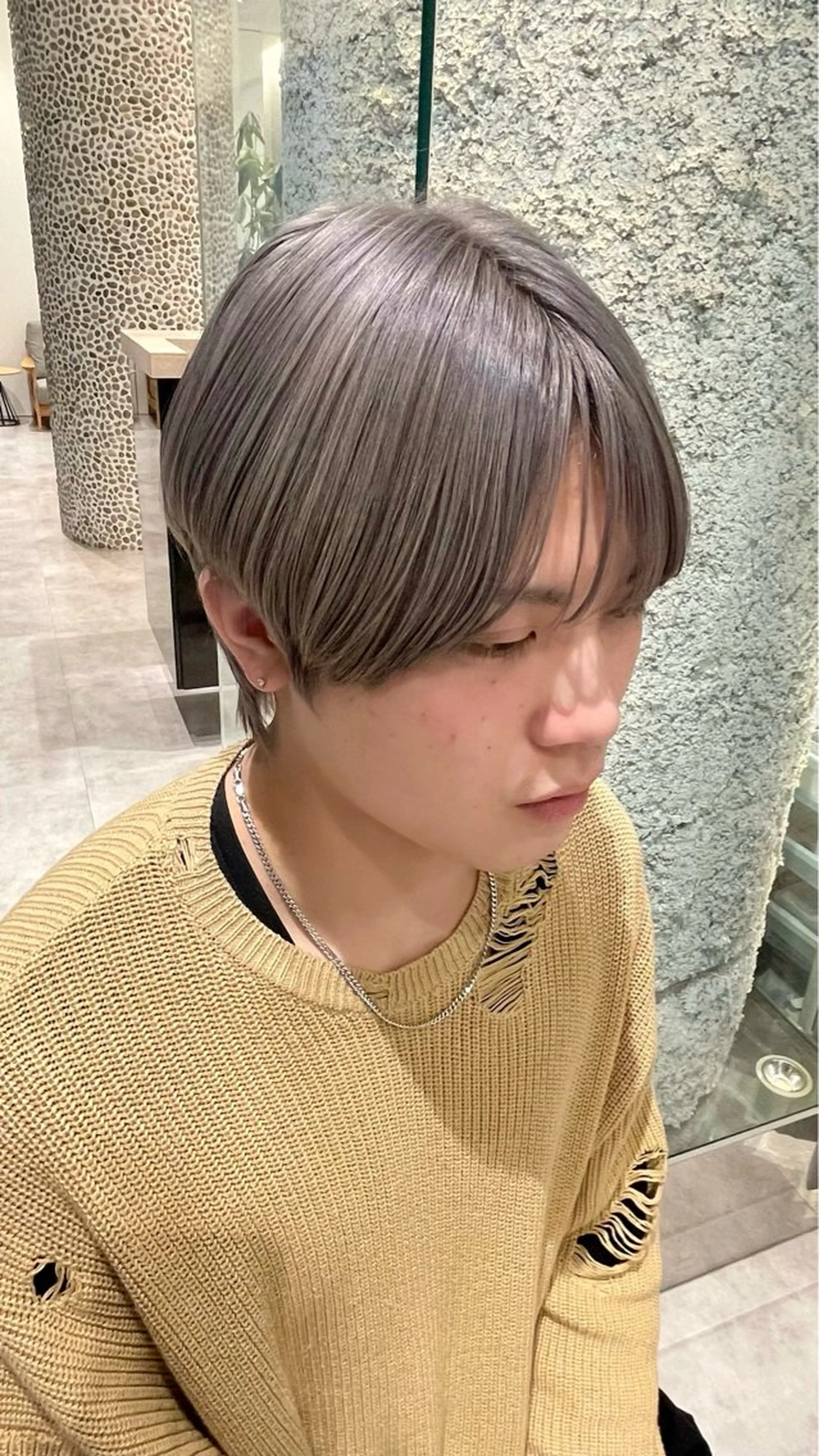 カラー メンズ ダブルカラー カット ヘアカラー ヘアセット 韓国メンズヘア　ミル クティボブ　足立佳代のヘアスタイル