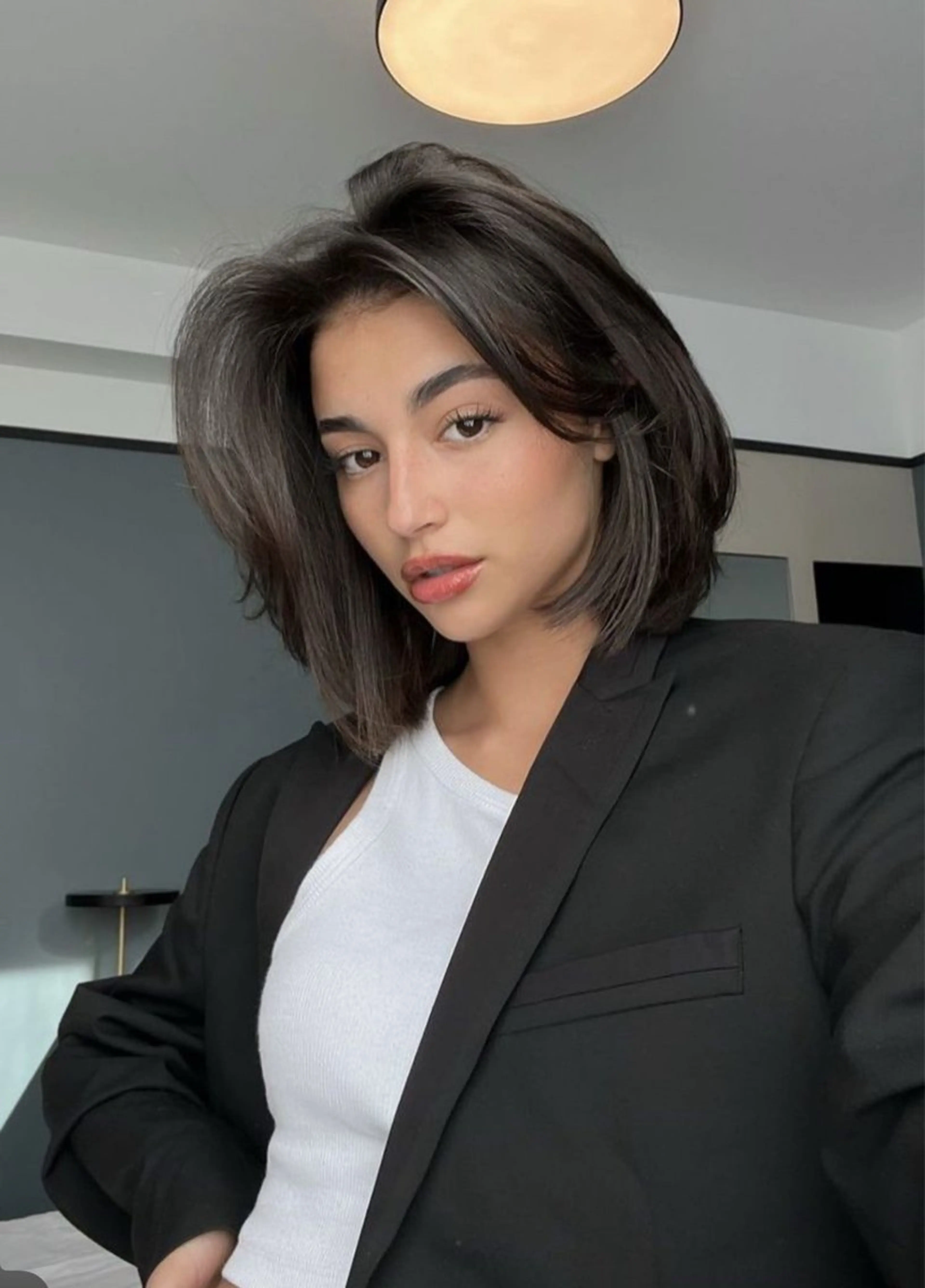 ミディアム 海外レイヤー鯉渕 【海外風メンズも◎】のヘアスタイル