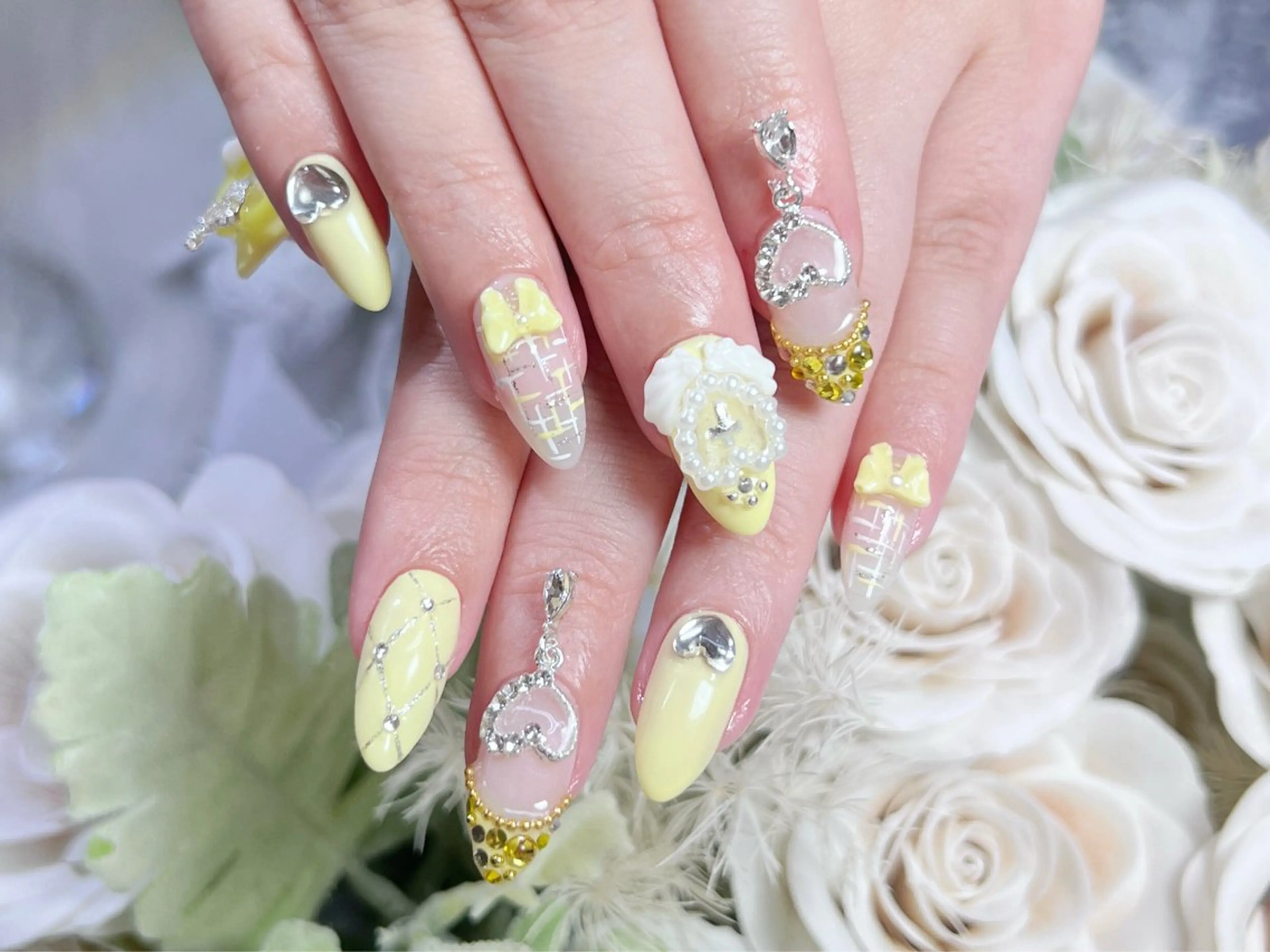 ネイル フレンチネイル ガーリー マグネットネイル 持ち込み スカルプネイル ハンドネイル Painty所属・Painty nailのネイルデザイン