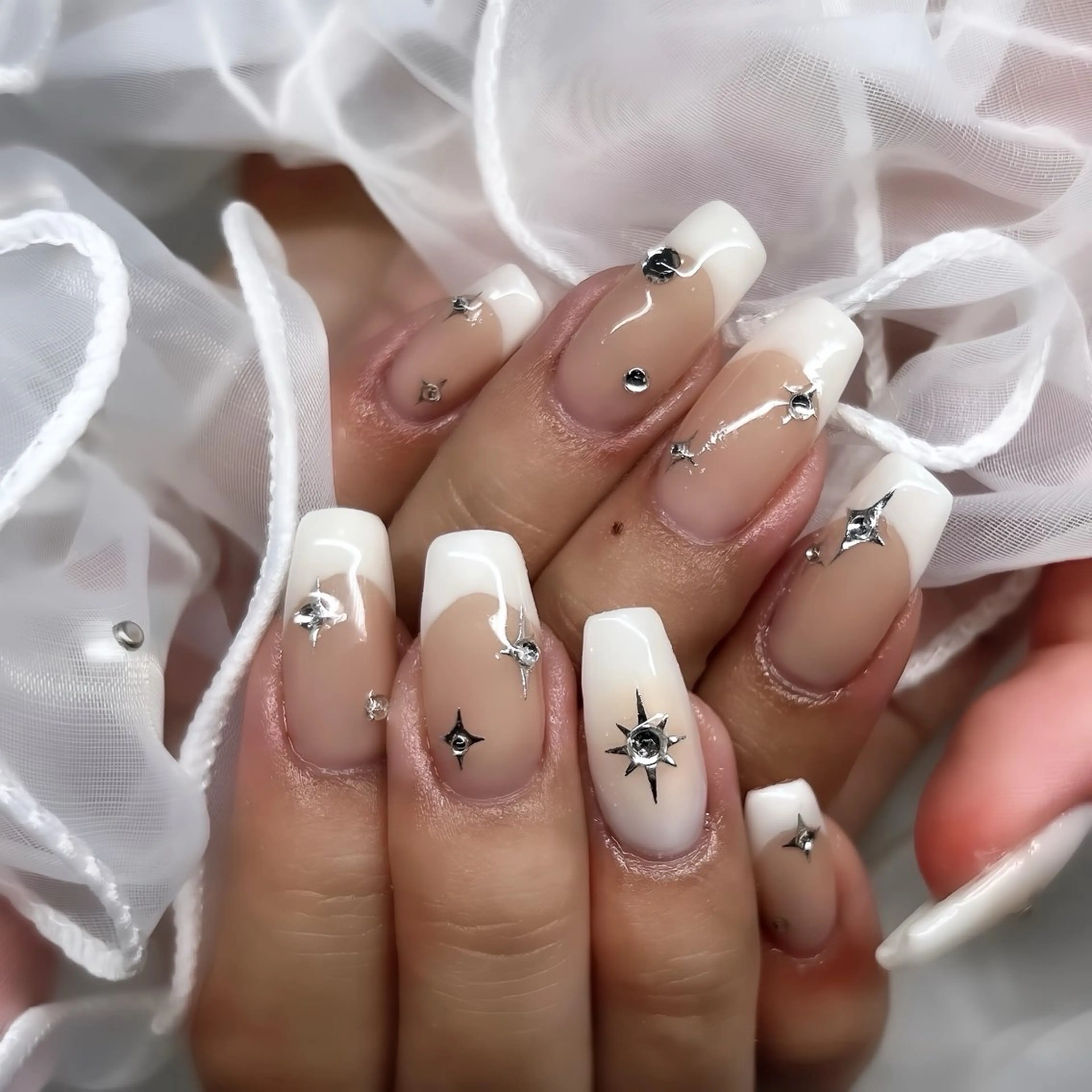 ネイル ハンドネイル Minako 【Charmant】のネイルデザイン