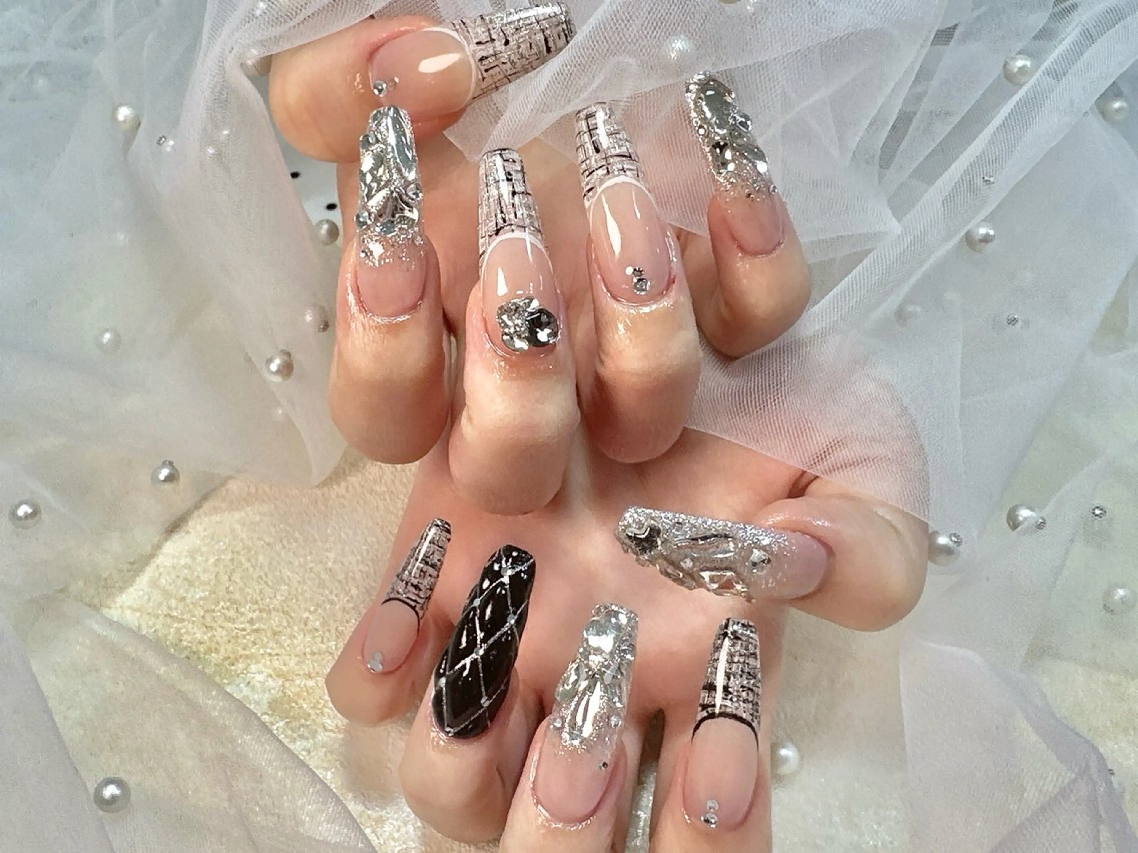 ネイル Luna K.のネイルデザイン