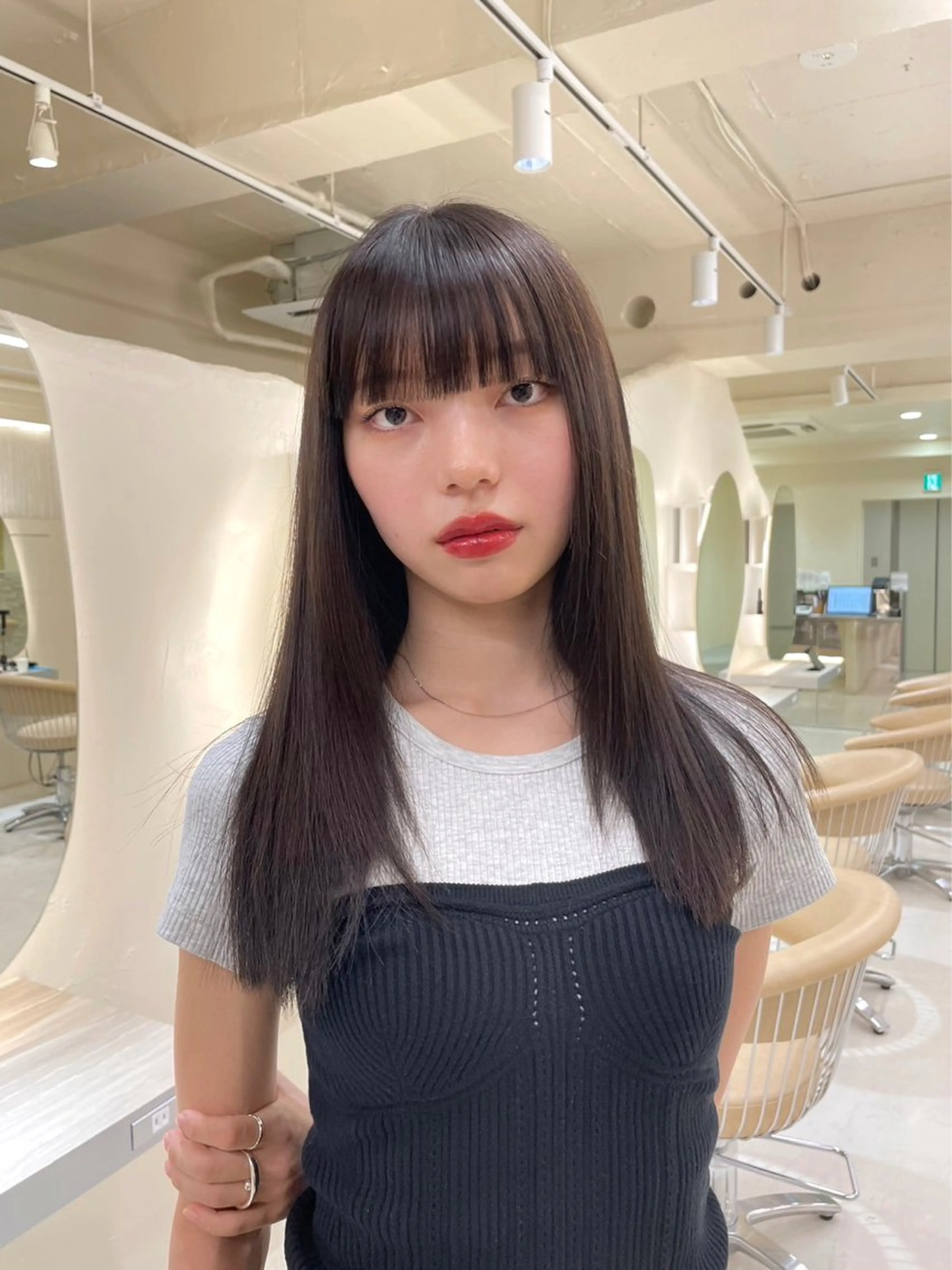 ロング カラー カット センターパート/ 暖色カラーayuのヘアスタイル