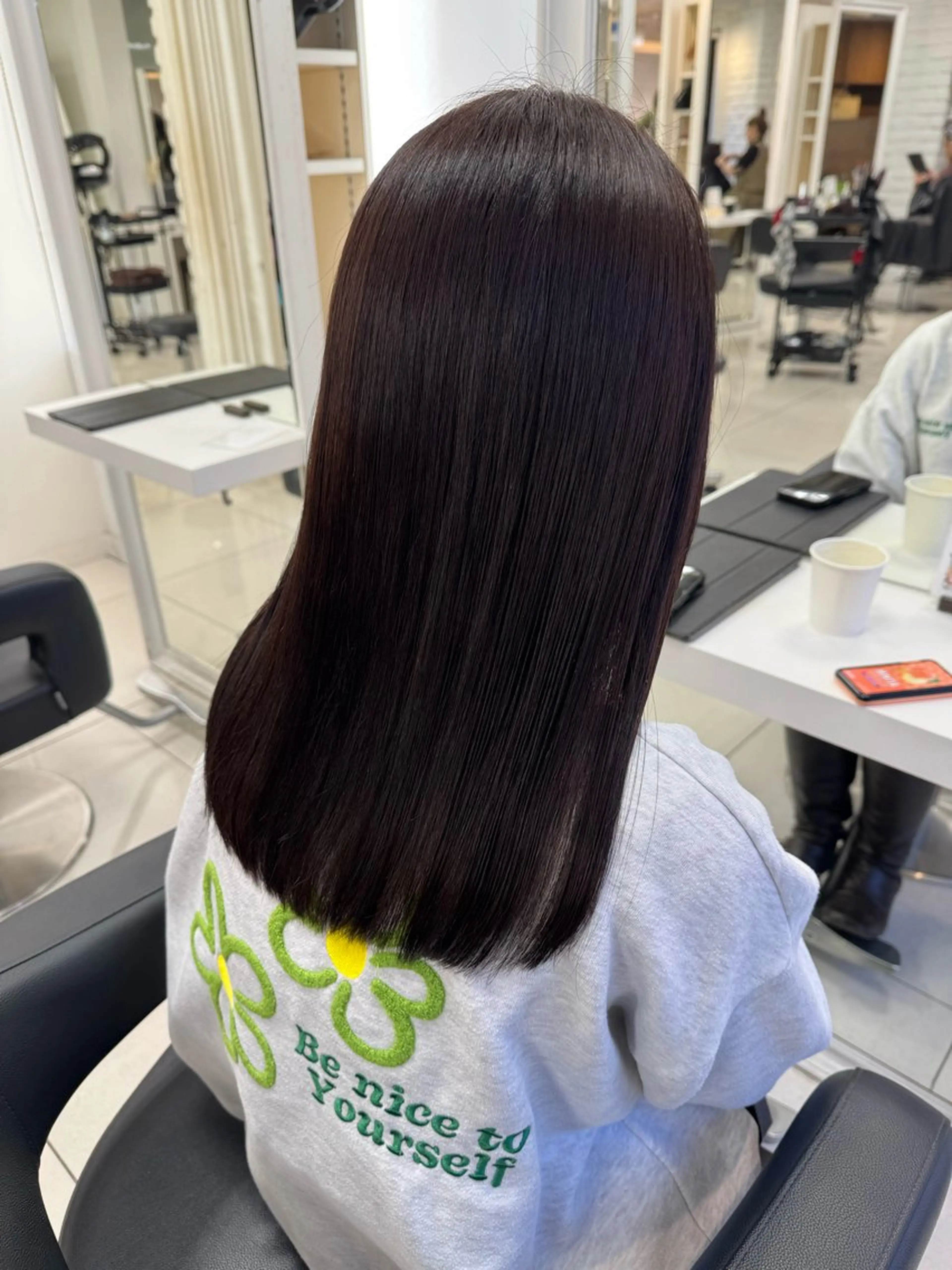 ロング カラー ブラウンカラー チョコレートブラウン ヘアカラー トリートメント 【髪質改善】 kasumi🌷🌷のヘアスタイル