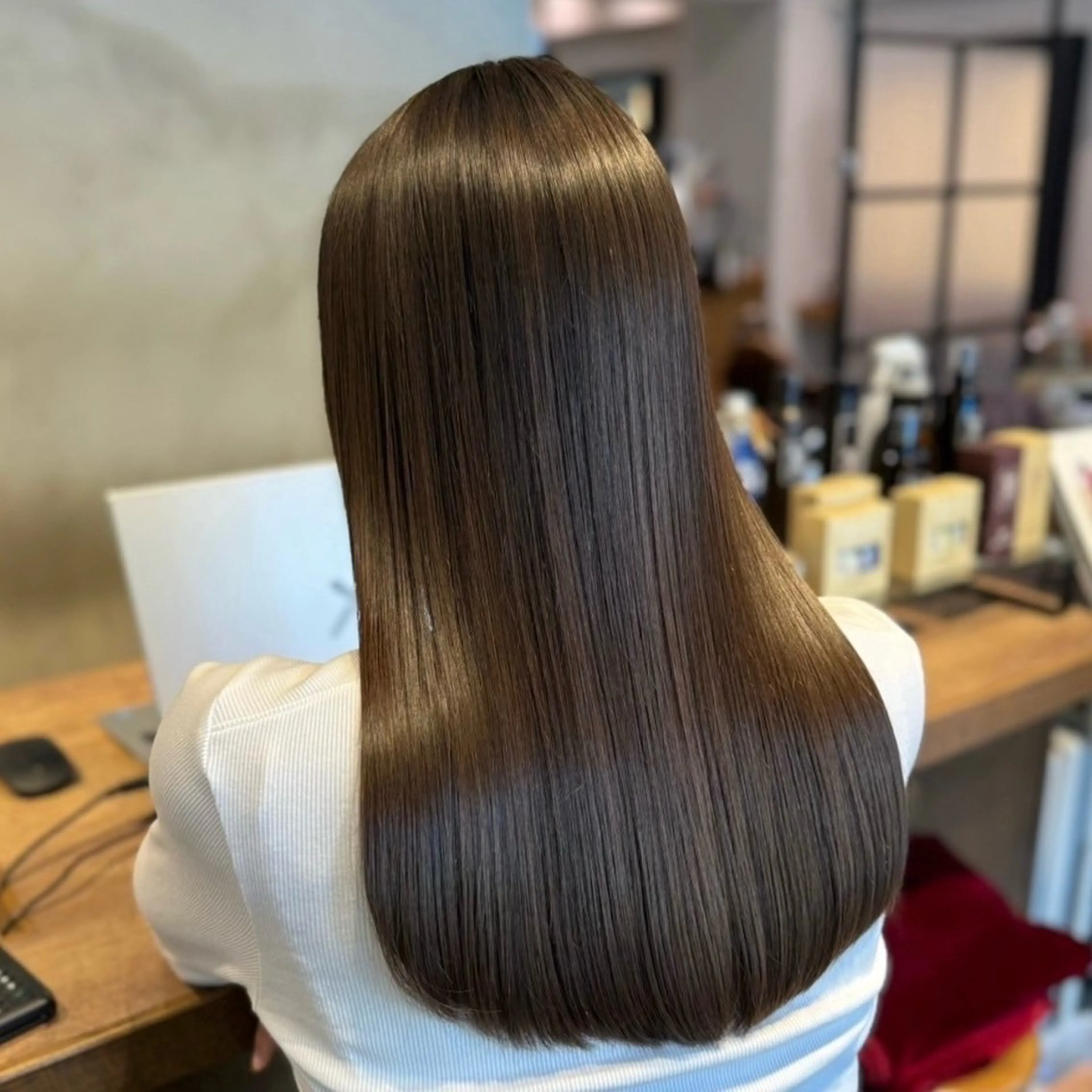 ロング 縮毛矯正 佐藤 真衣のヘアスタイル