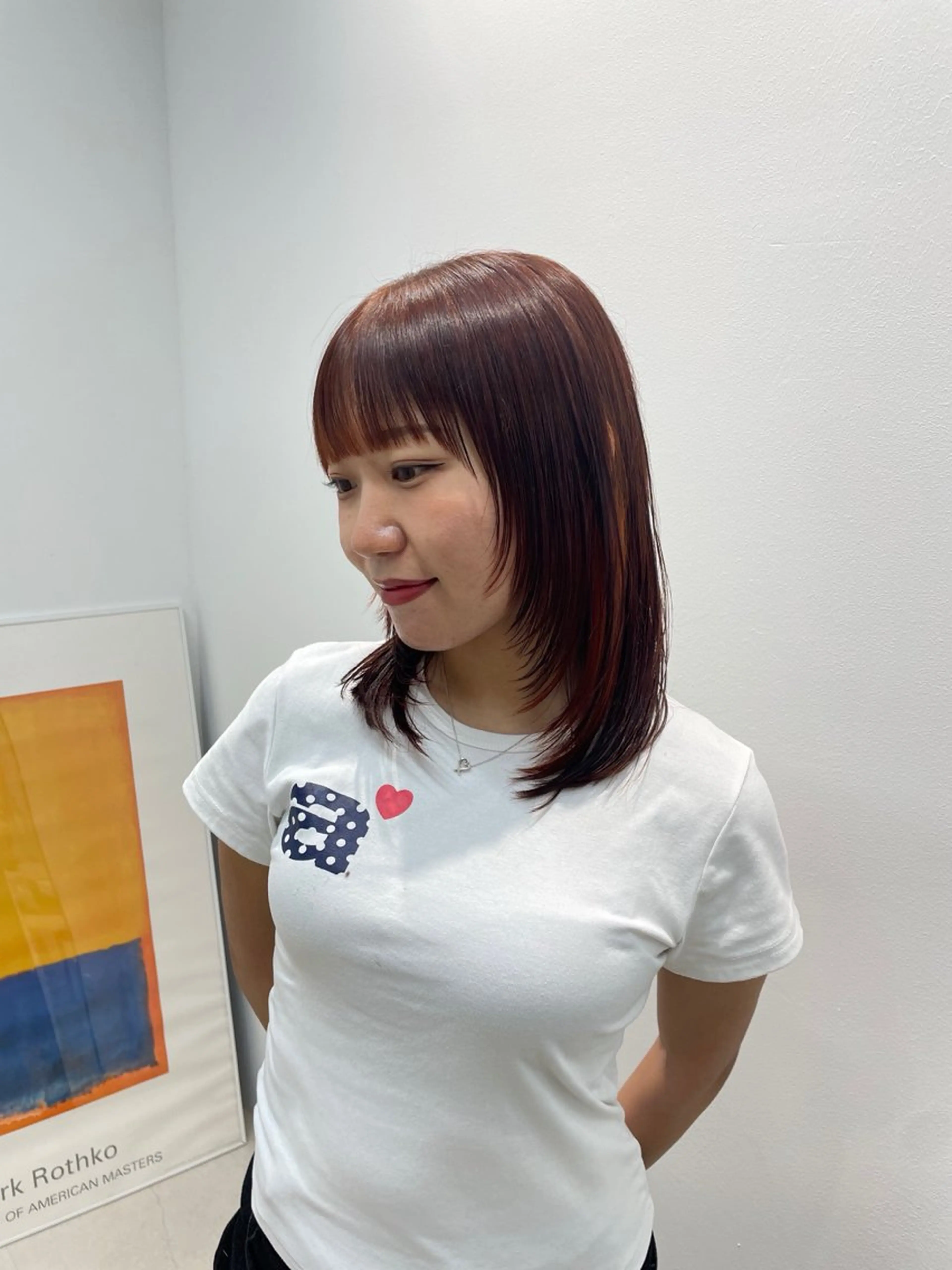 ミディアム H I ＮＡのヘアスタイル