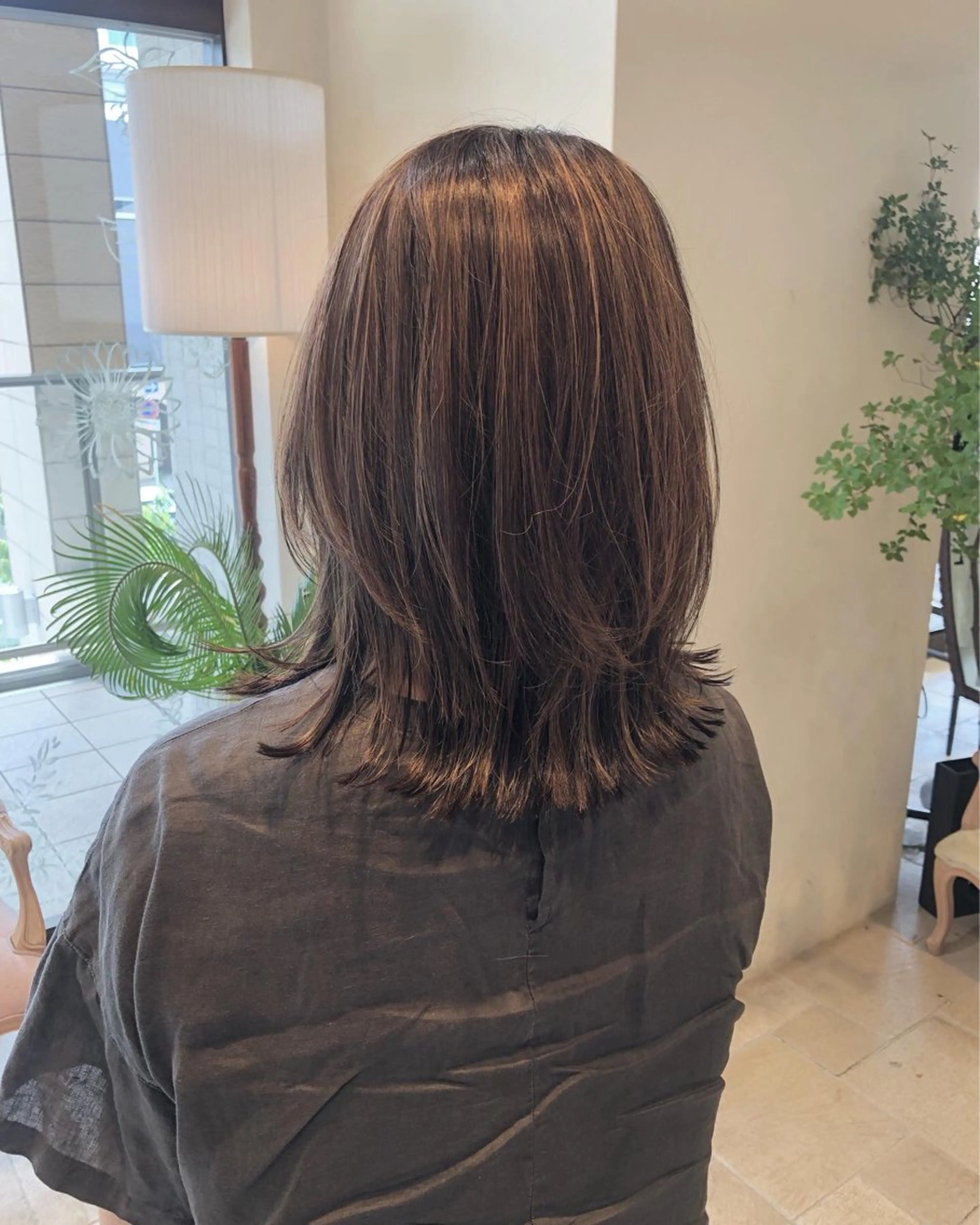 ミディアム レイヤーカット カイ マコトのヘアスタイル