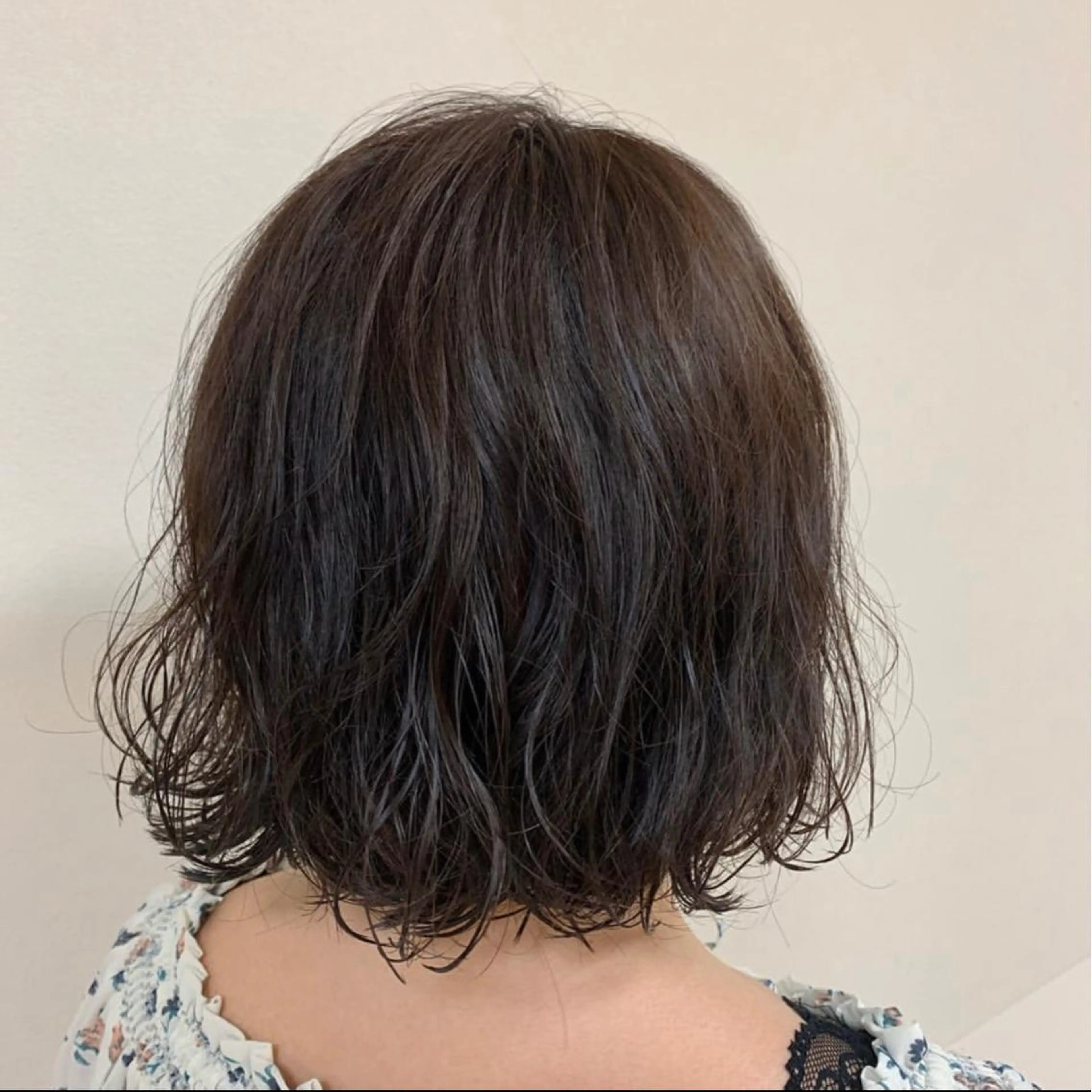 ミディアム カラー パーマ カット パーマ トリートメント 【Sweep】おじま のぞみのヘアスタイル