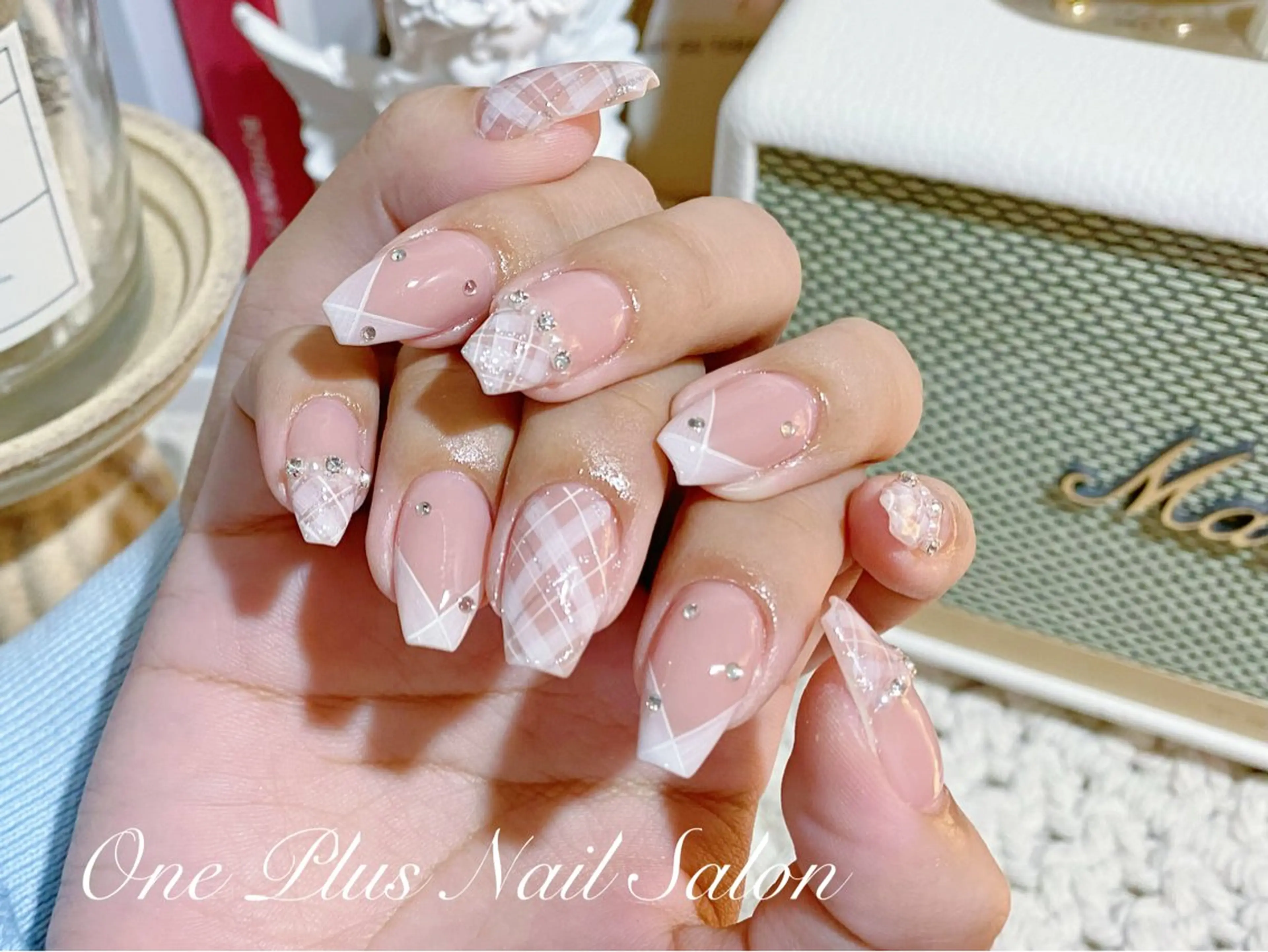 ネイル ハンドネイル One Plus Nail Salonのネイルデザイン