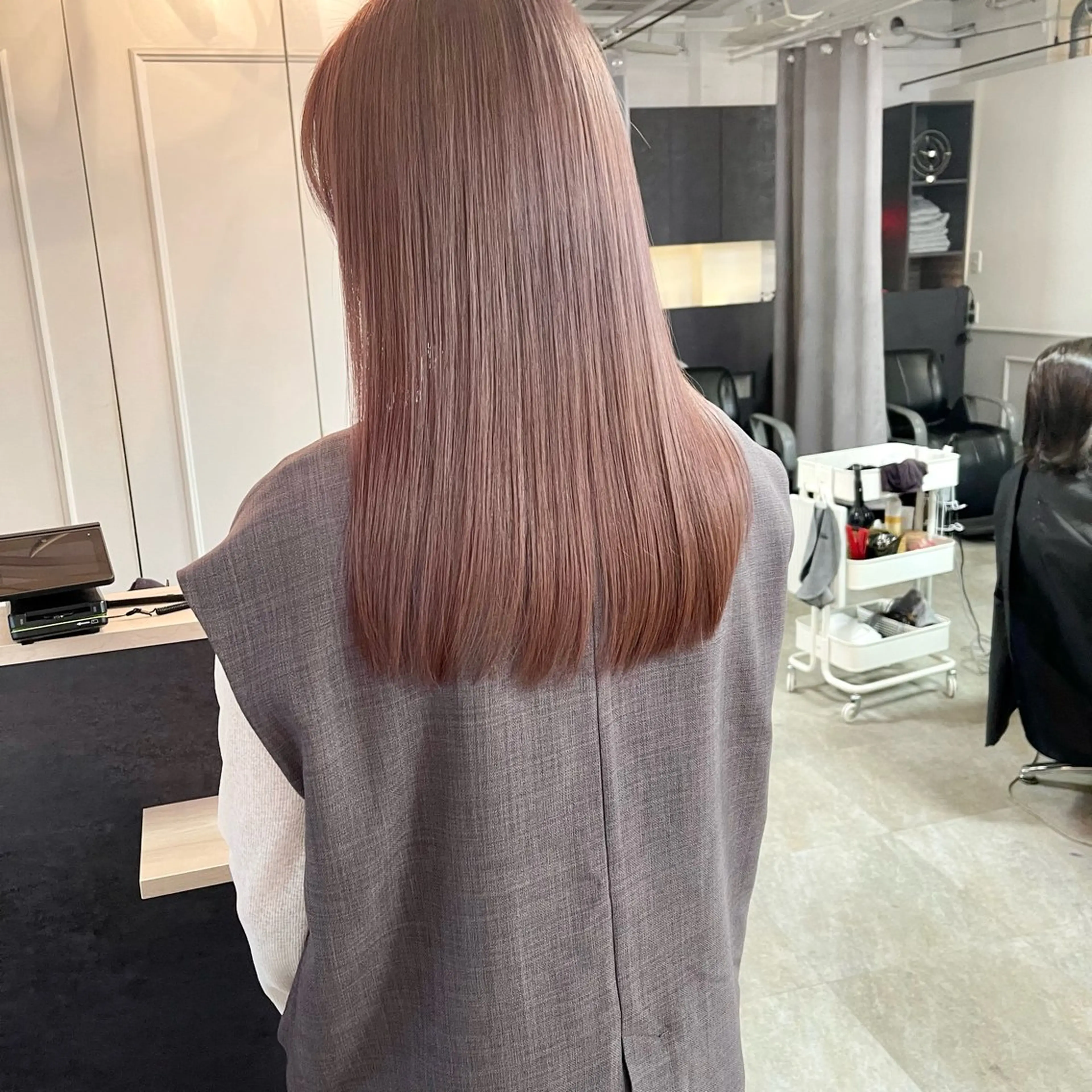 ロング カラー ブリーチ 透明感カラー ブリーチなしカラー 髪質改善 カット ヘアカラー トリートメント CALAMARI所属・【渋谷で人気】艶髪× 髪質改善/ツヤカラーのヘアスタイル