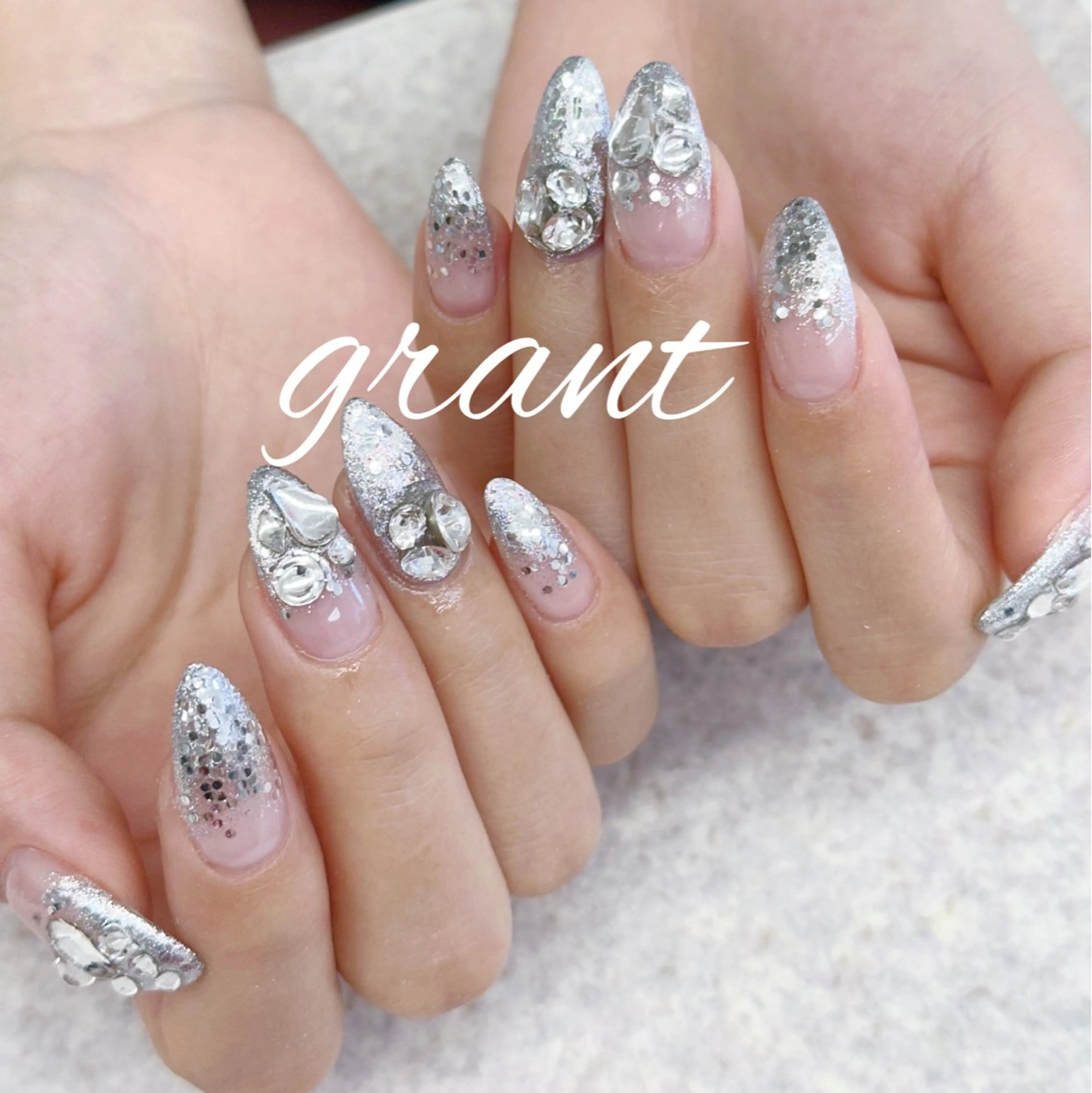 ネイル グラデーション キラキラネイル ハンドネイル nailsalon grantのネイルデザイン
