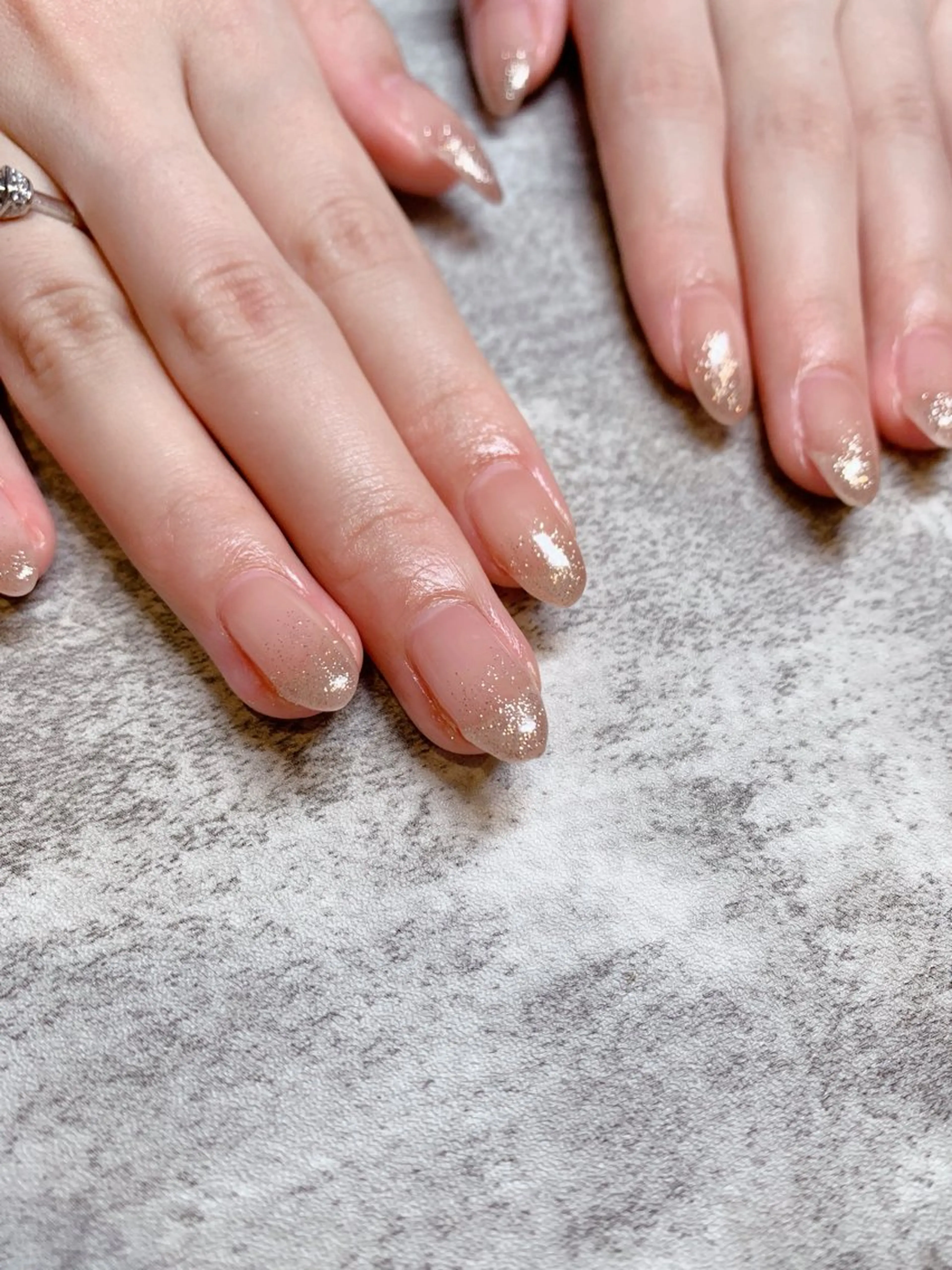 ネイル アートネイル ジェルネイル グラデーション キラキラネイル ラメ(グリッター) ハンドネイル claire. nailのネイルデザイン