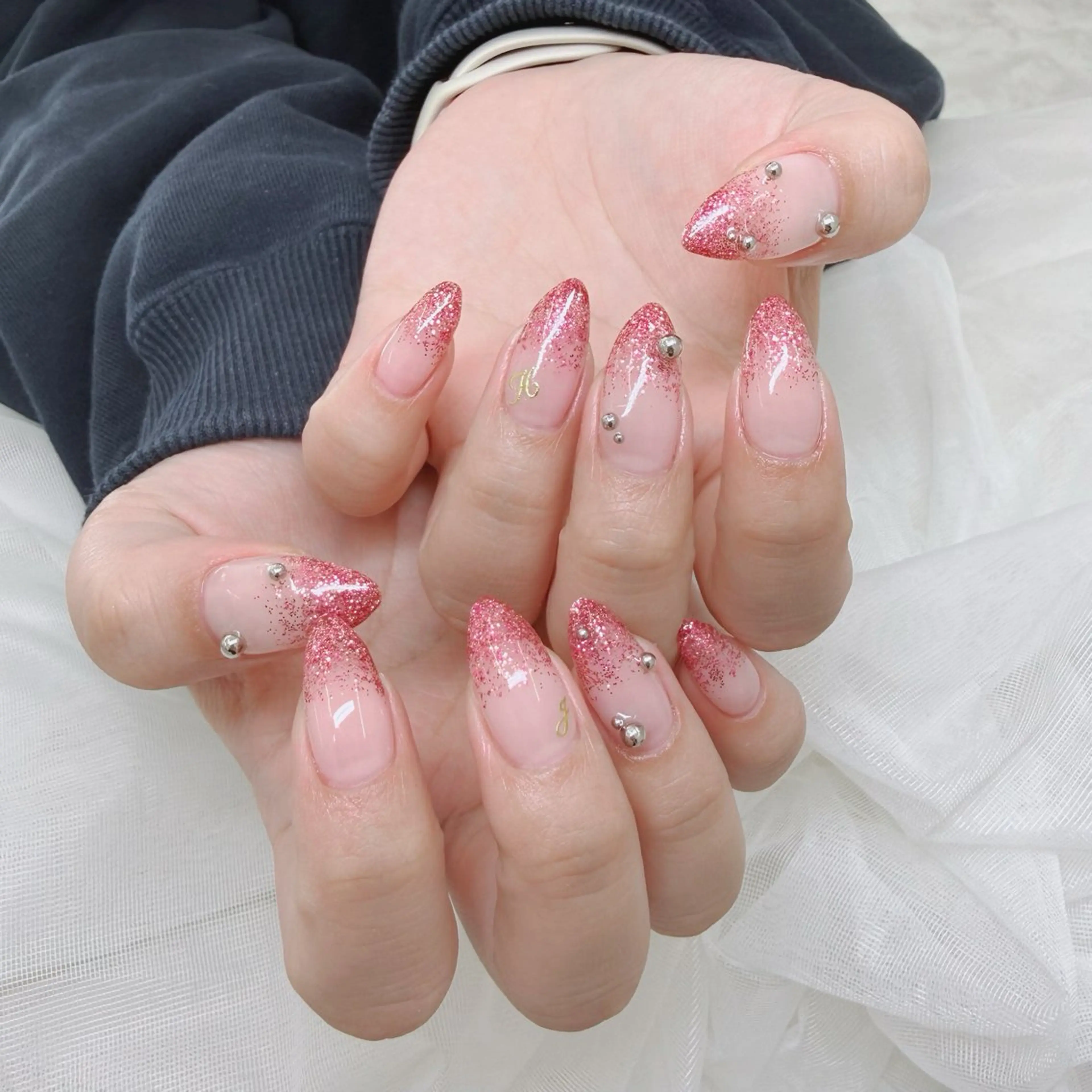 ネイル ラメ(グリッター) ラメグラデーション ピンク Amie NAILのネイルデザイン