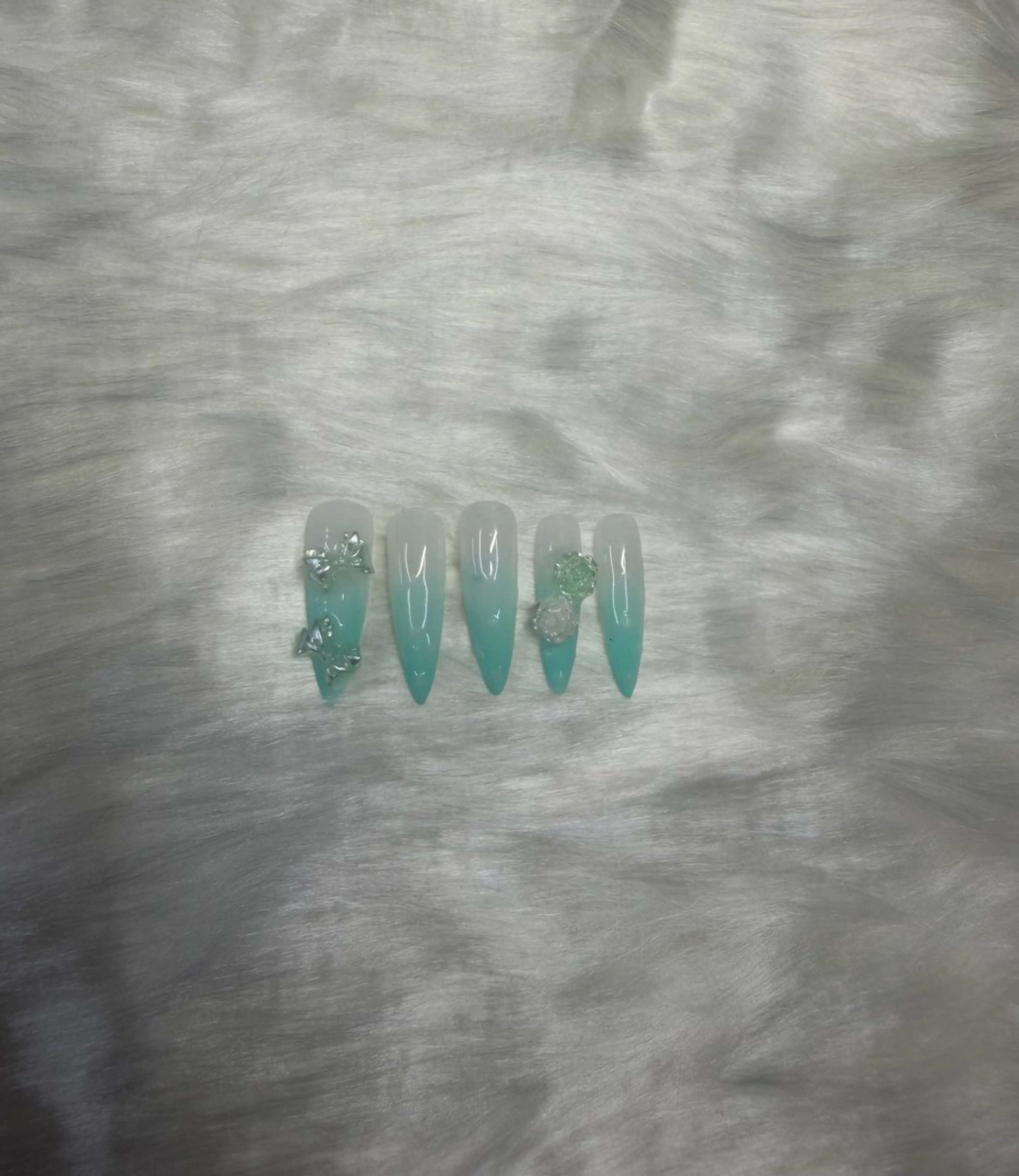 ネイル Nail&Eye hanaのネイルデザイン