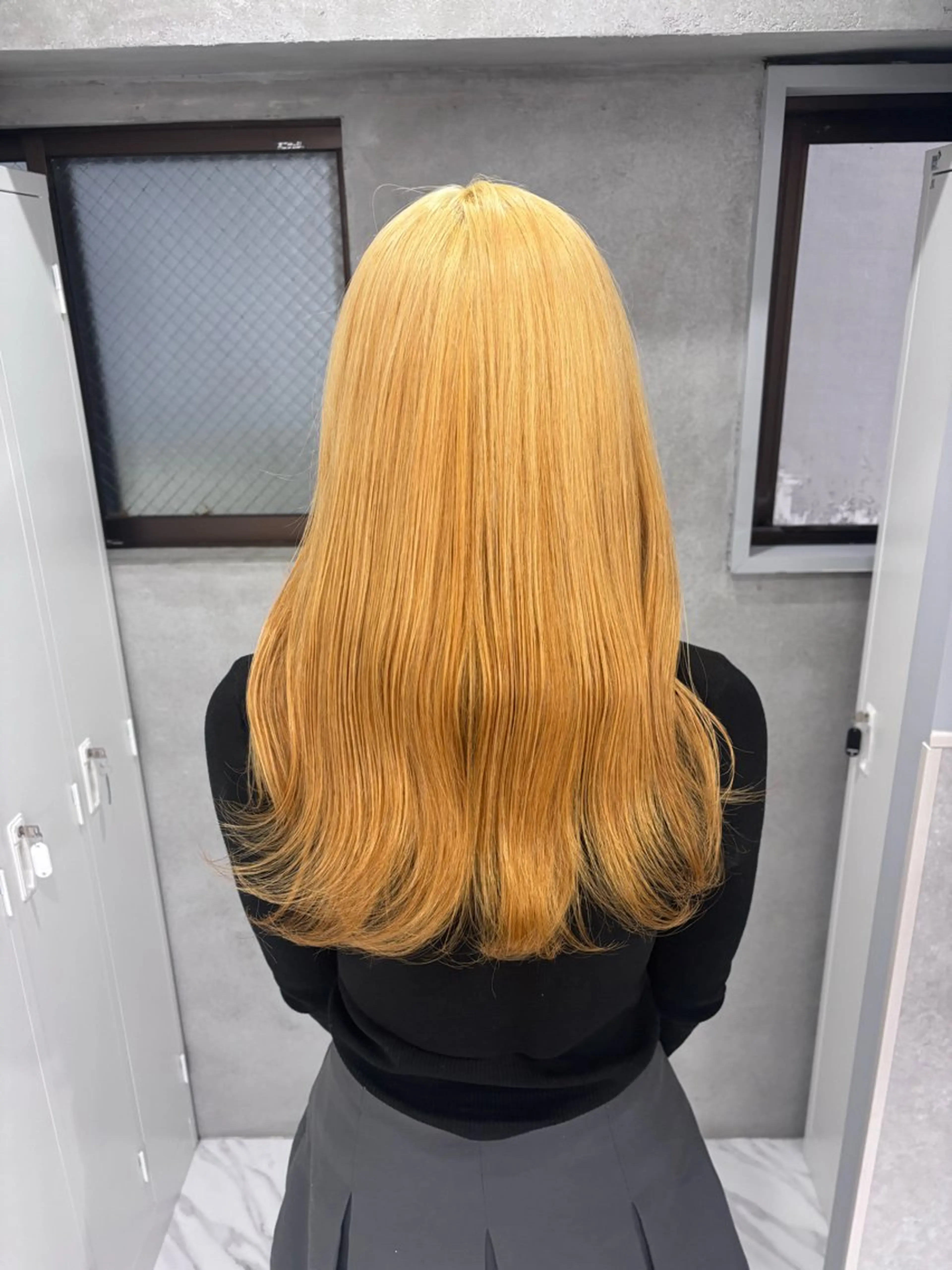 ロング カラー ブリーチ ブロンド ロング 心愛/天神/レイヤー /透明感カラー/艶髪のヘアスタイル