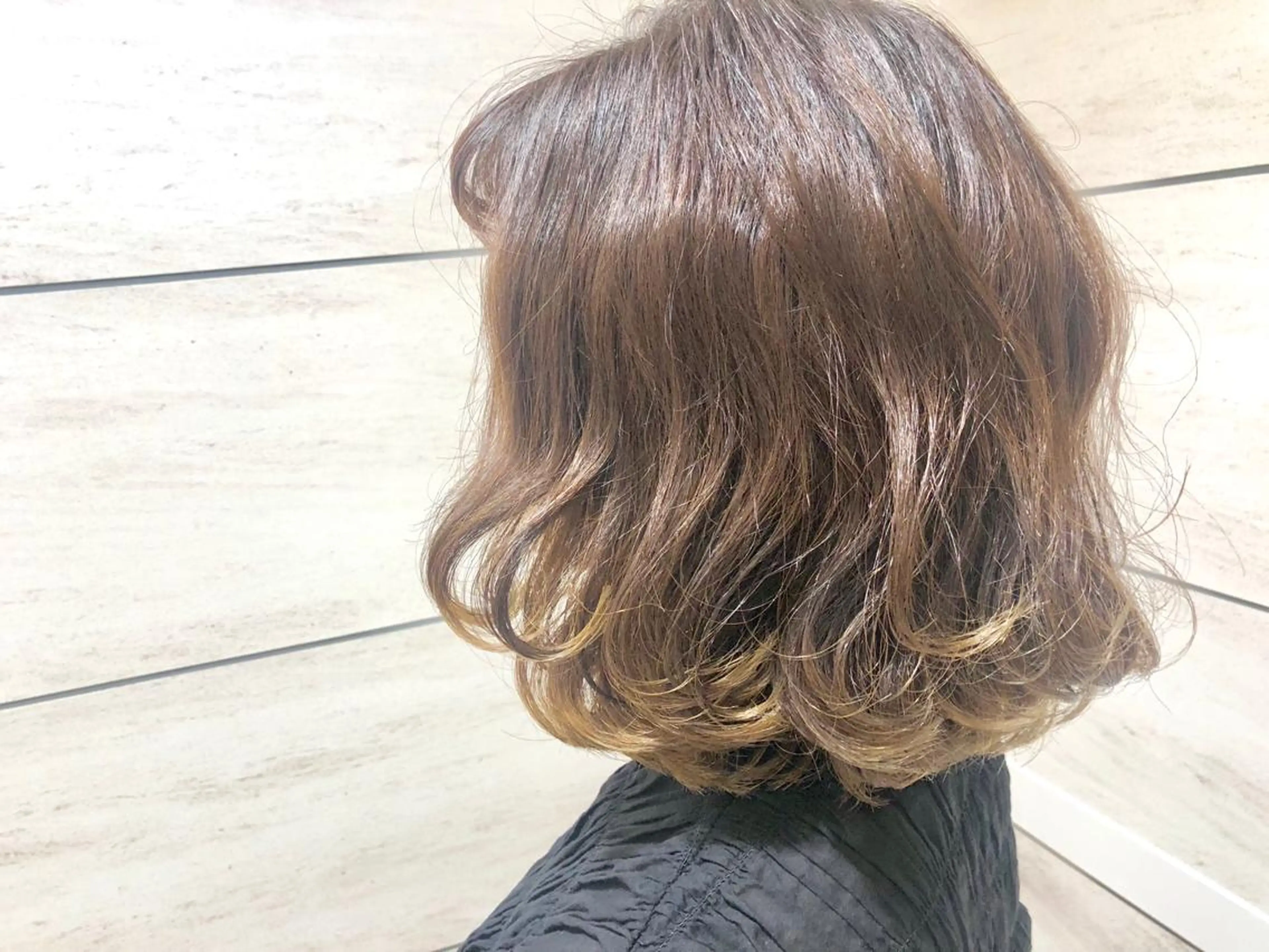 ミディアム カラー noll【今池駅前】 池田碧花のヘアスタイル