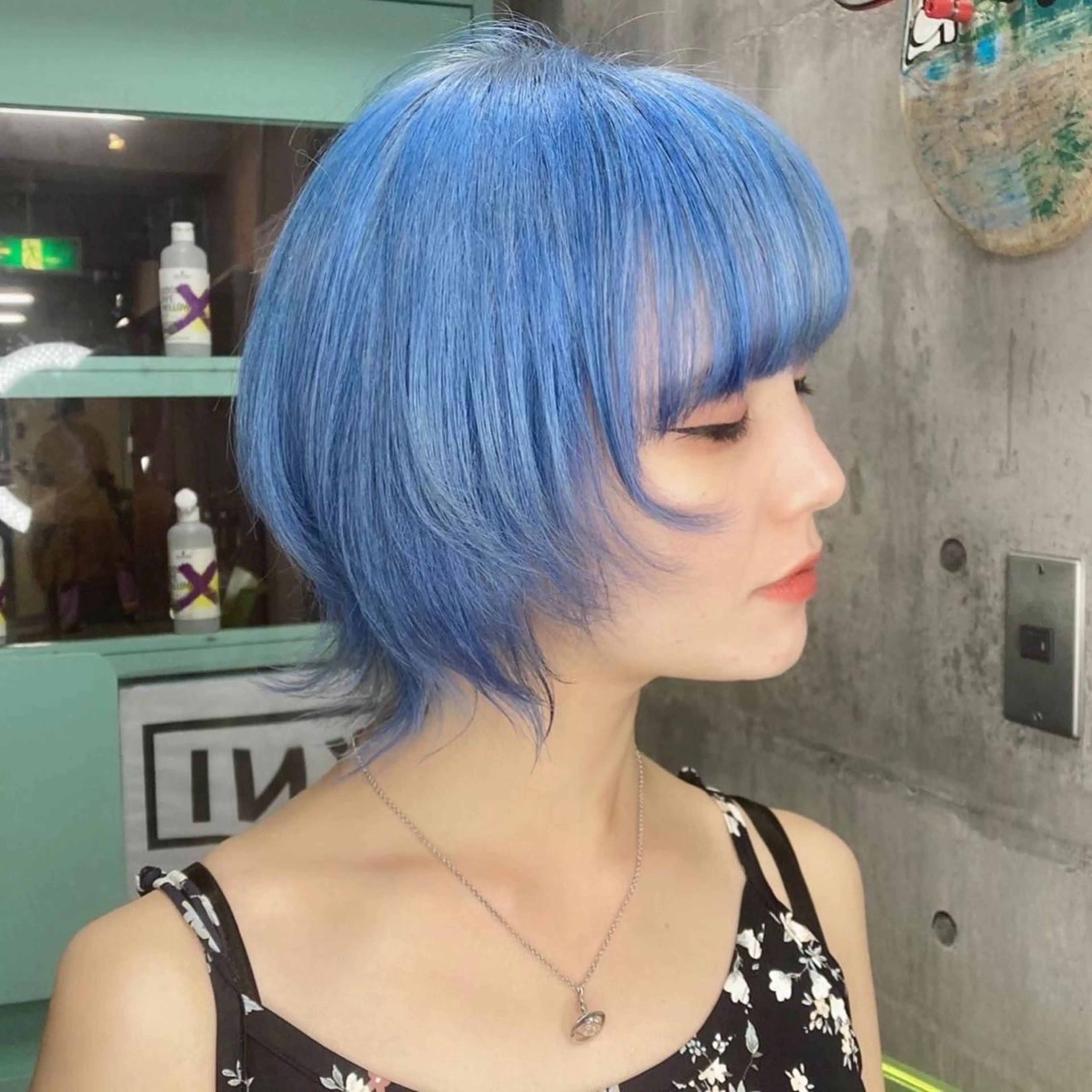 ショート カラー ウルフカット ホワイト&レイヤーカ ットエクステ長畠俊輔のヘアスタイル