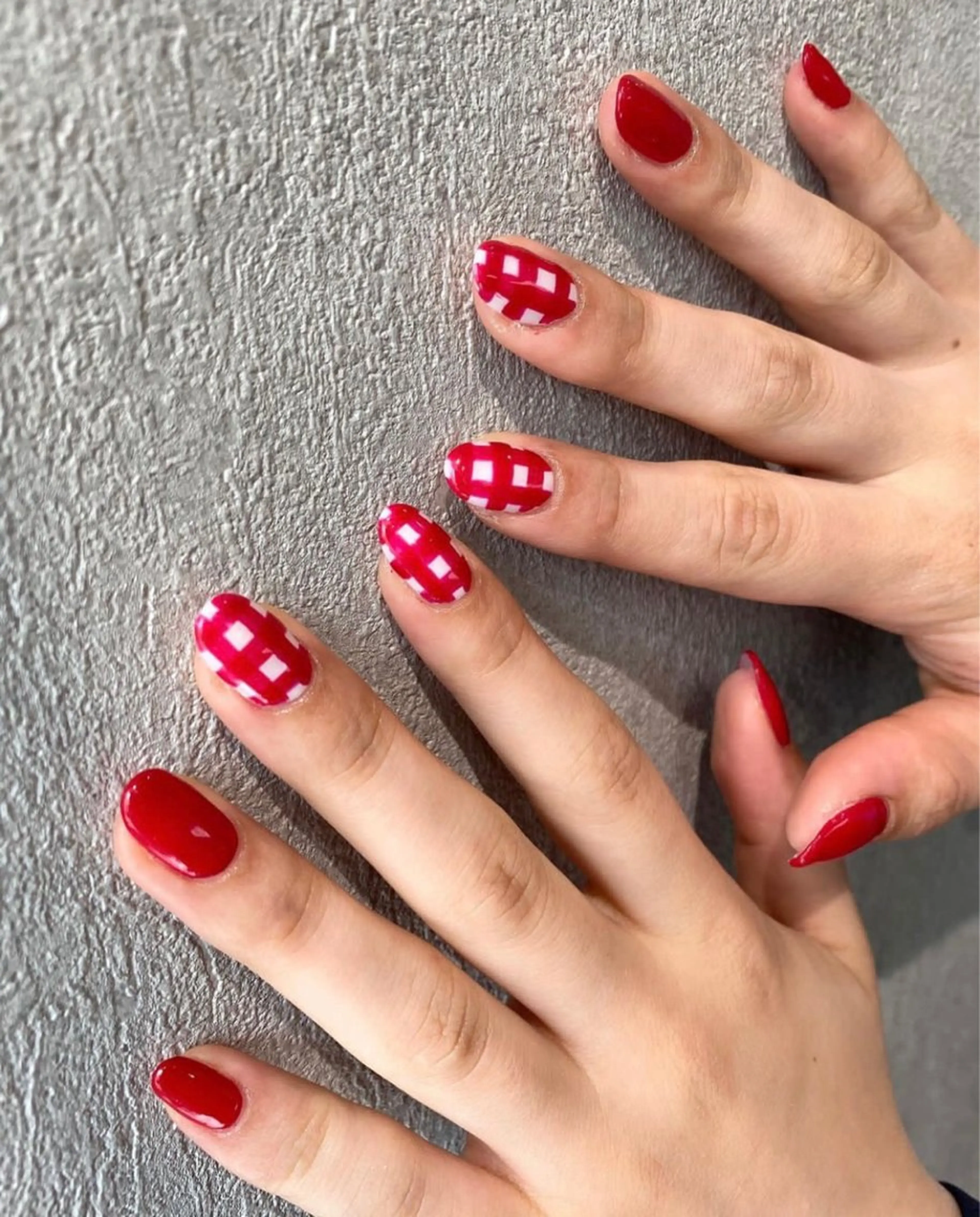 ネイル 赤色 ハンドネイル chika ／ nailのネイルデザイン