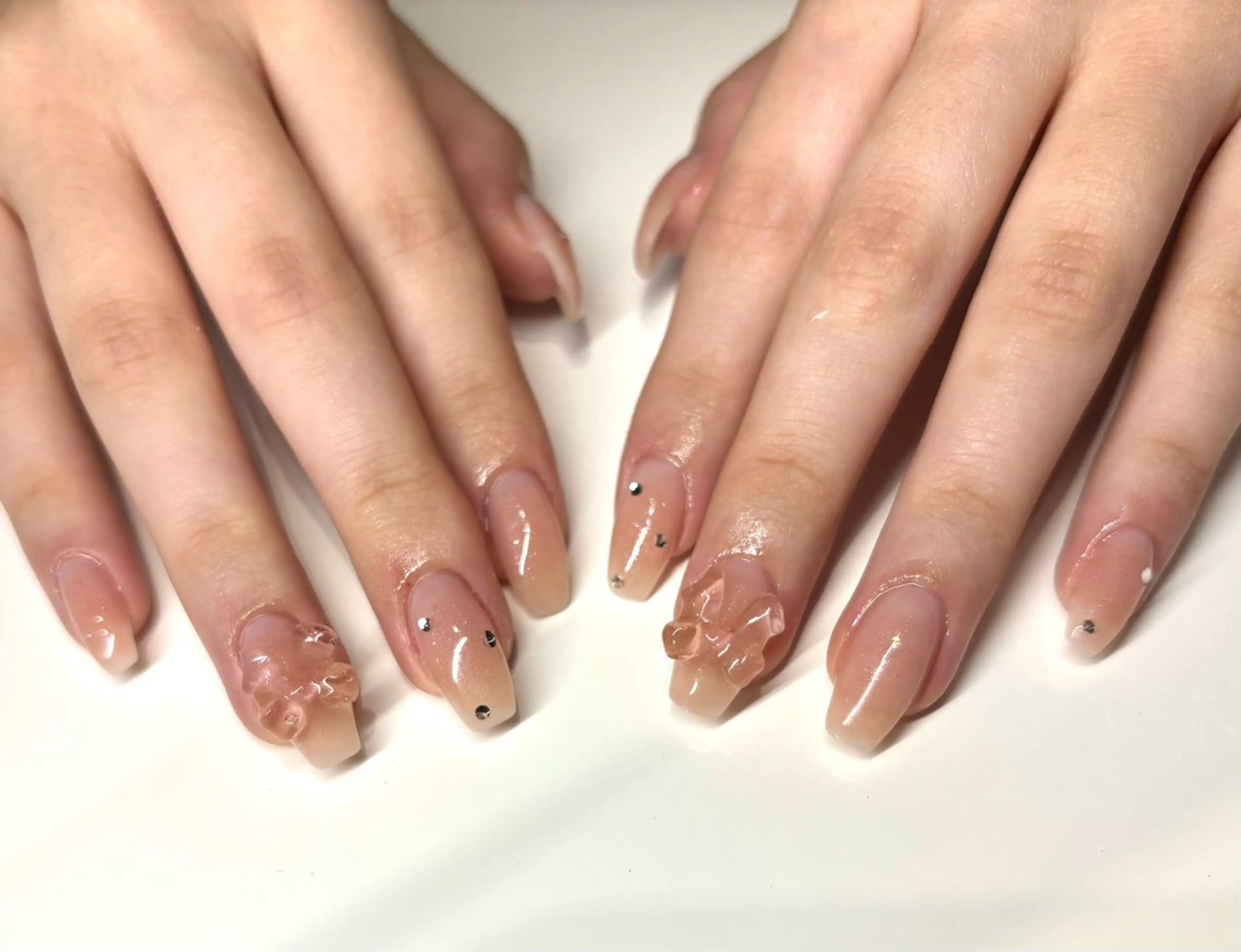 ネイル チークネイル Nailsalon Puttiのネイルデザイン