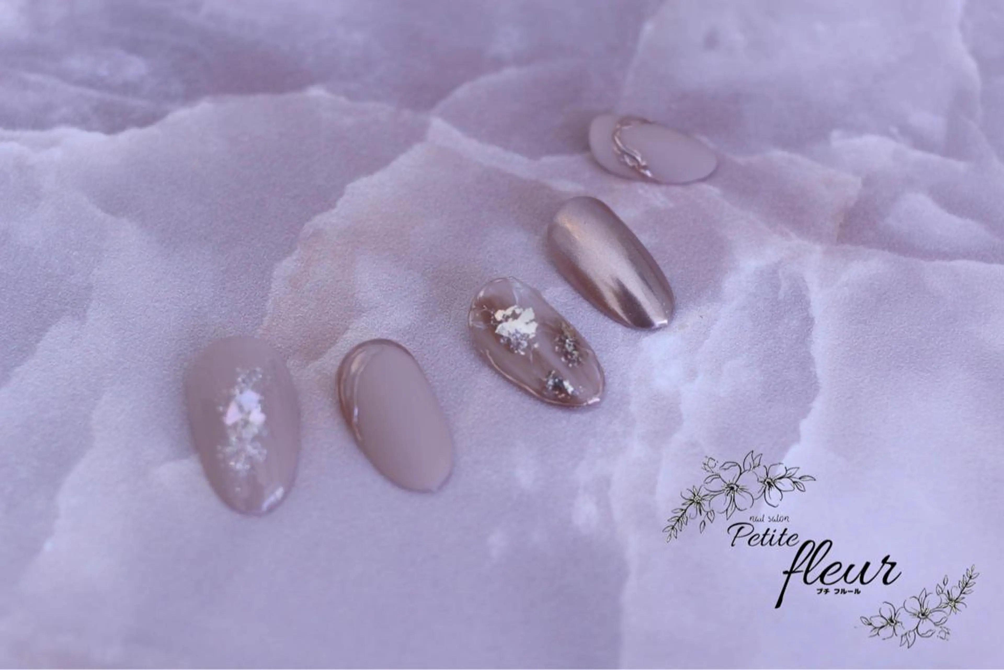 ネイル ミラーネイル ❁⃘*。Petite fleur❁⃘*りさのネイルデザイン