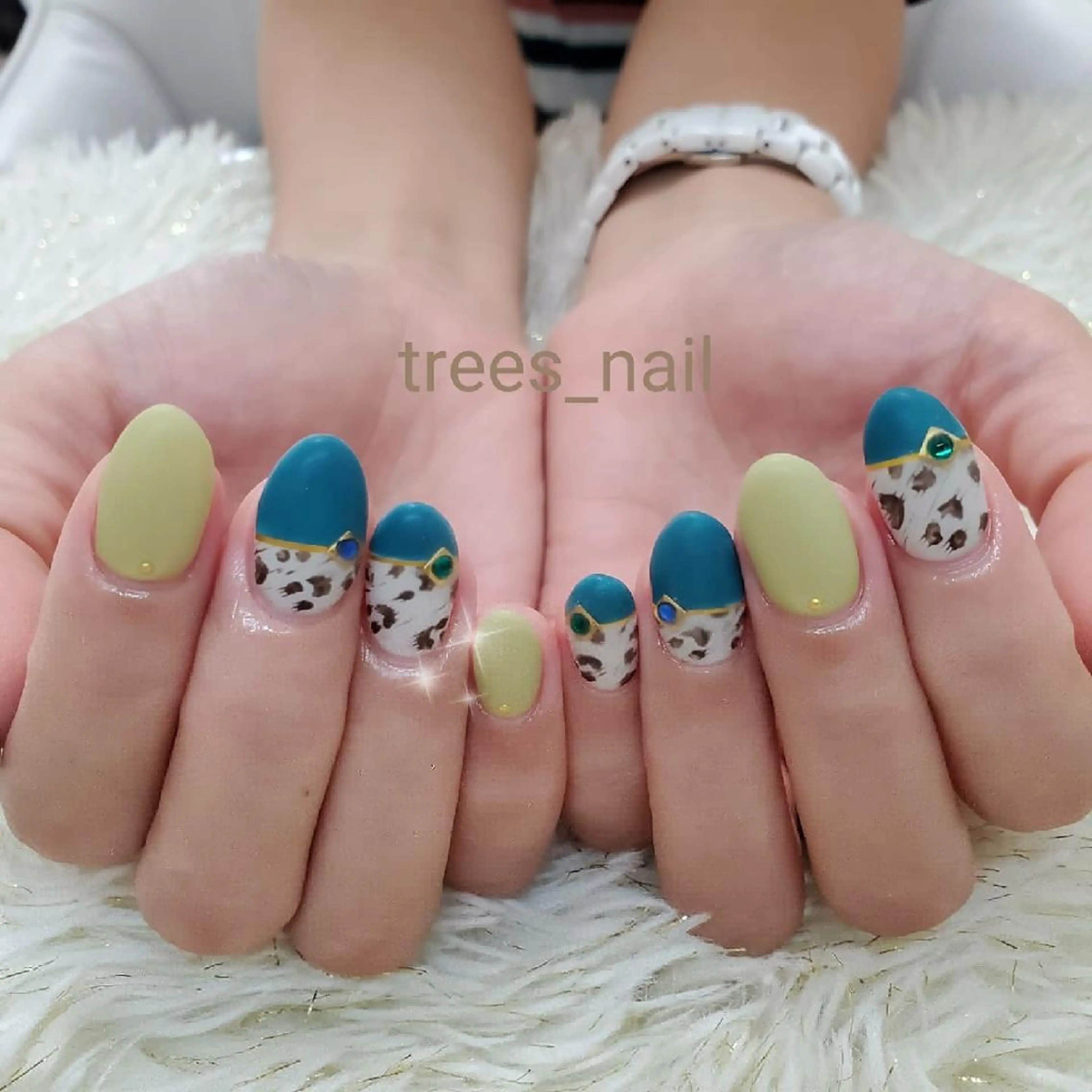 ネイル trees_ nailのネイルデザイン