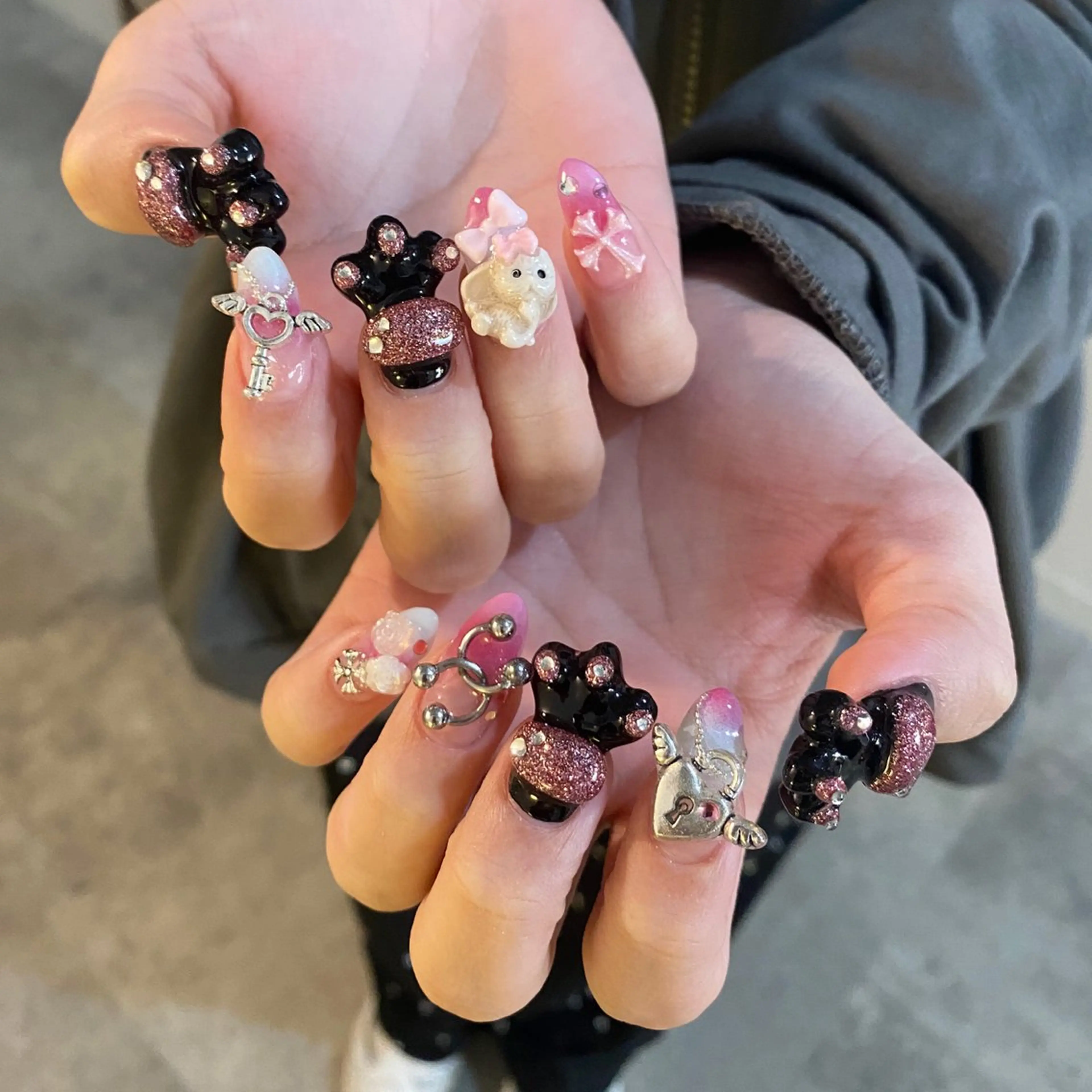 ハンドオフ込みアート（持ち込み）やり放題🎀パーツ載せ放題💅🏻の写真