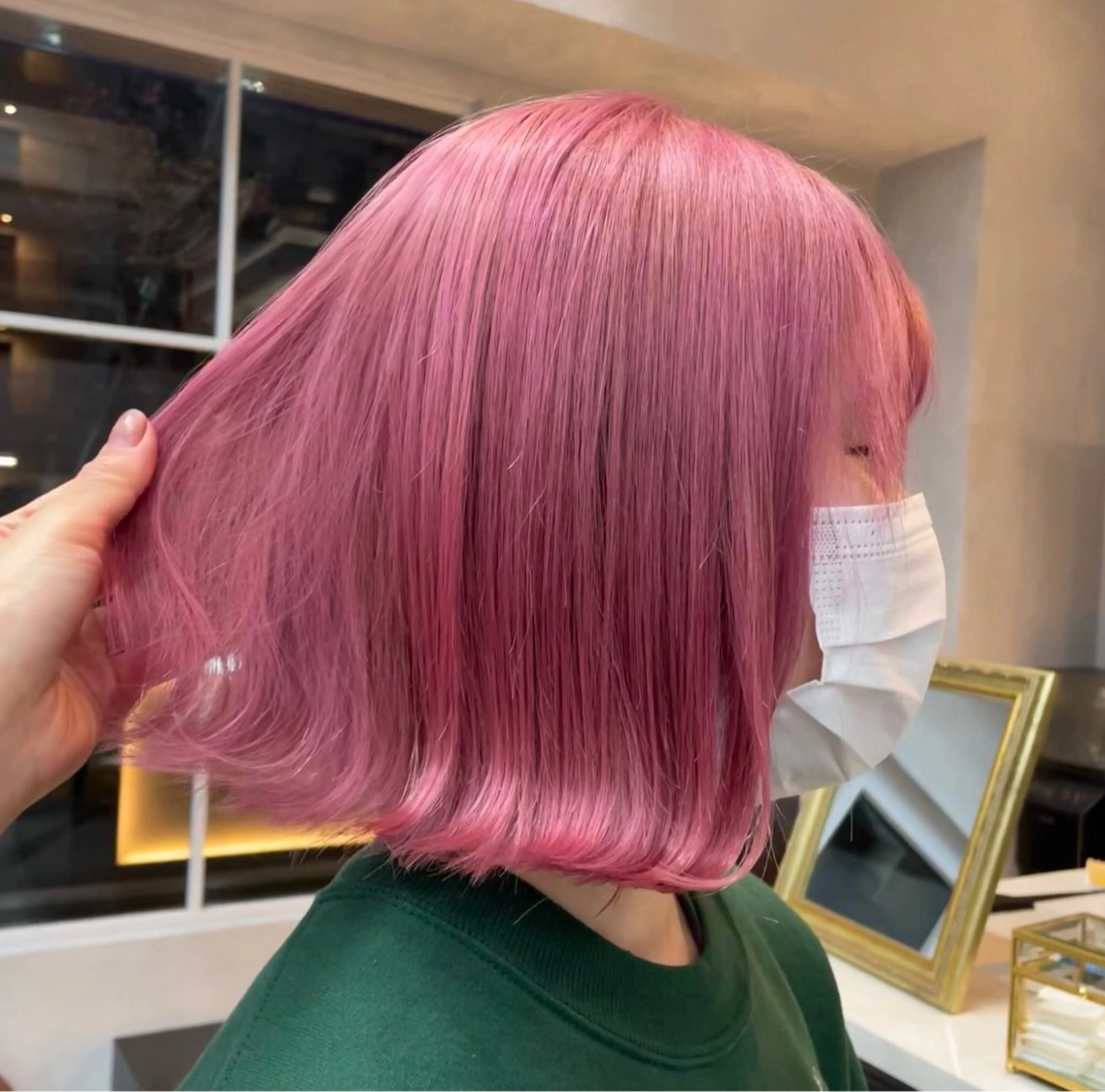 ミディアム カット ヘアカラー 🫧艶髪/ブリーチ 🐳honami🫧のヘアスタイル