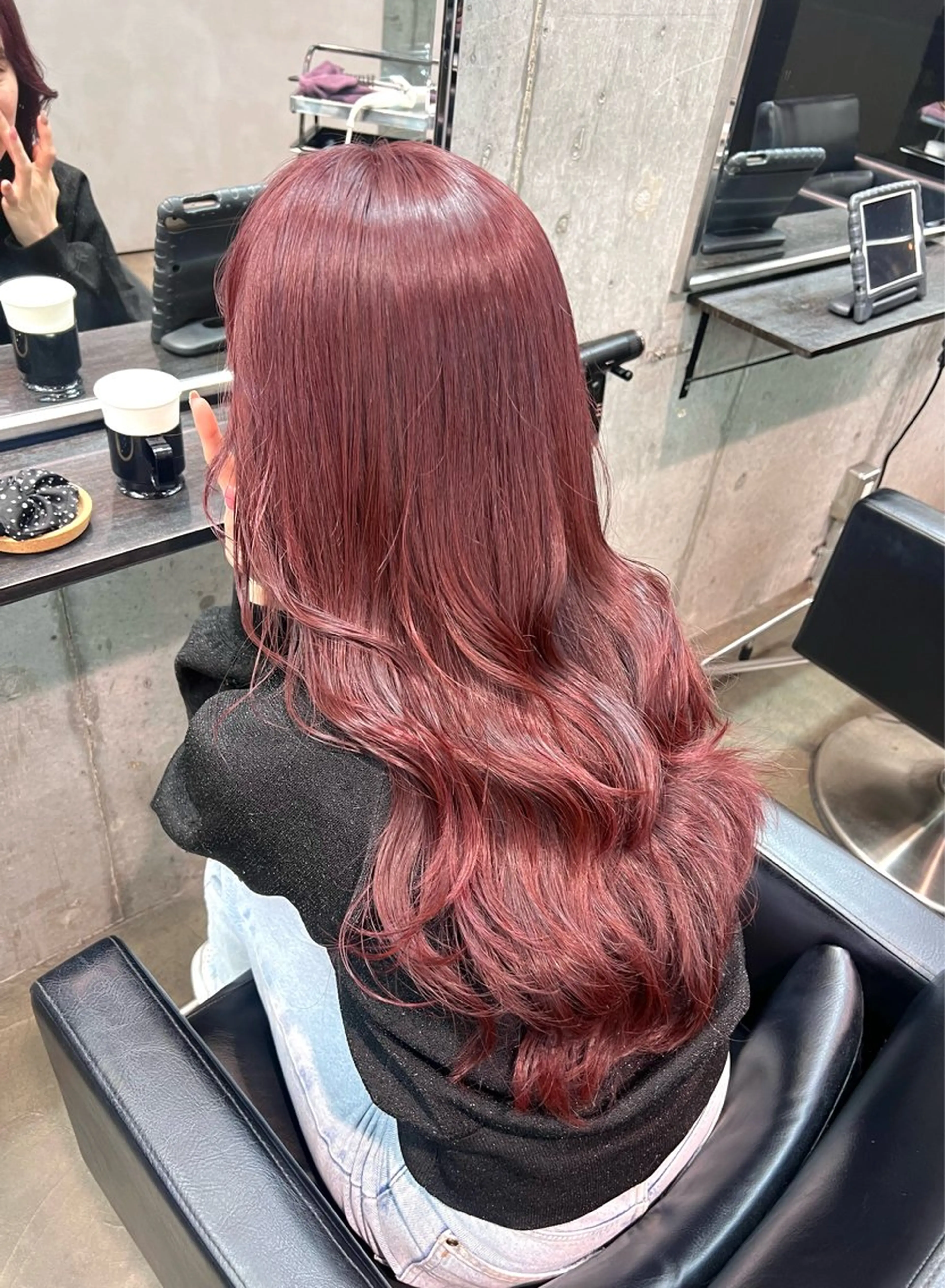 ロング カラー ブリーチ カシス ブリーチなしカラー ピンクカラー ヘアカラー トリートメント 透明感カラー ✨ 韓国艶髪💗菅原のヘアスタイル