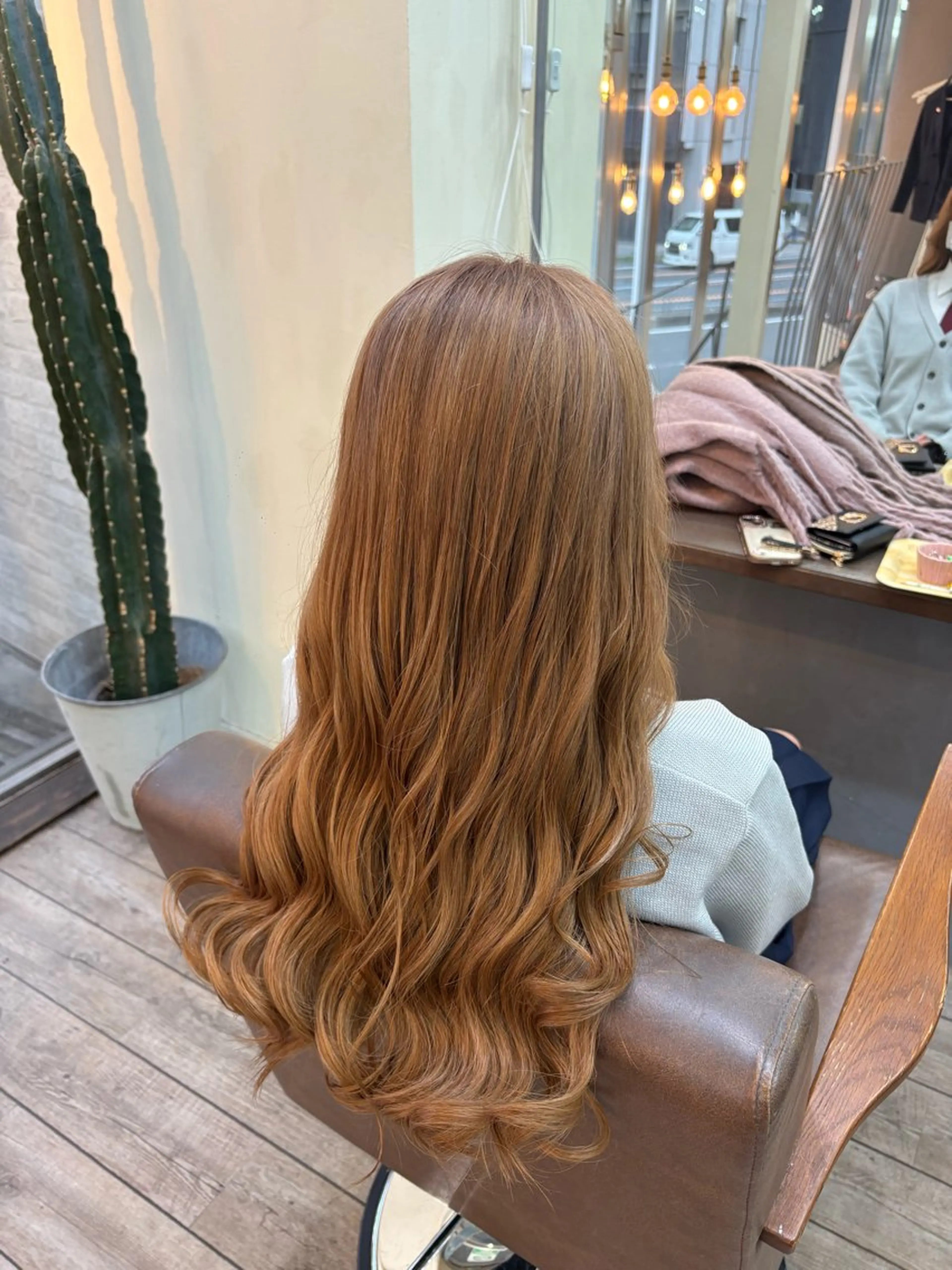 ロング カラー ロング ヘアカラー トリートメント WEST OLAND 黒坂佳乃のヘアスタイル