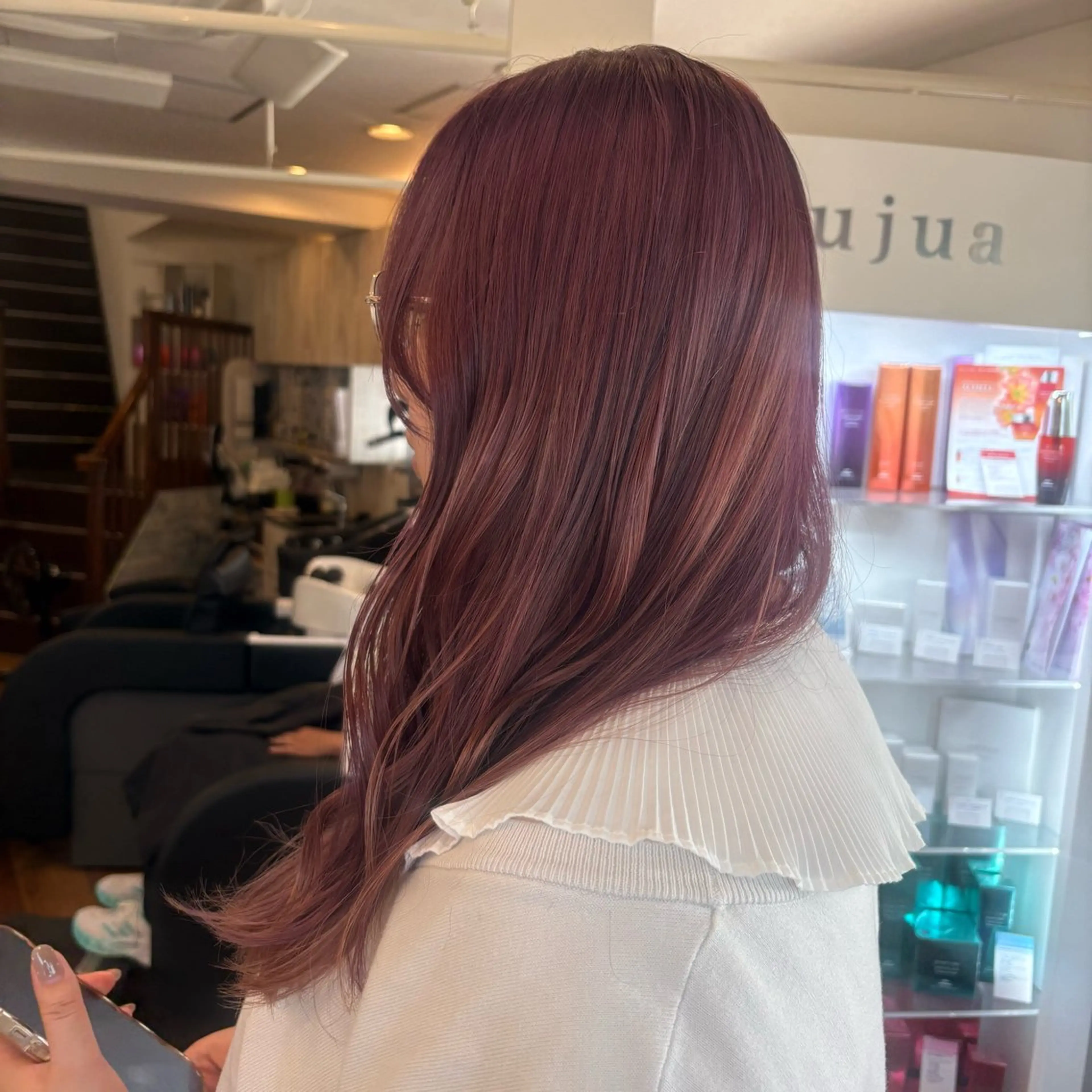 セミロング 赤み消しオリーブ特化 柔らか縮毛矯正🌷辻のヘアスタイル