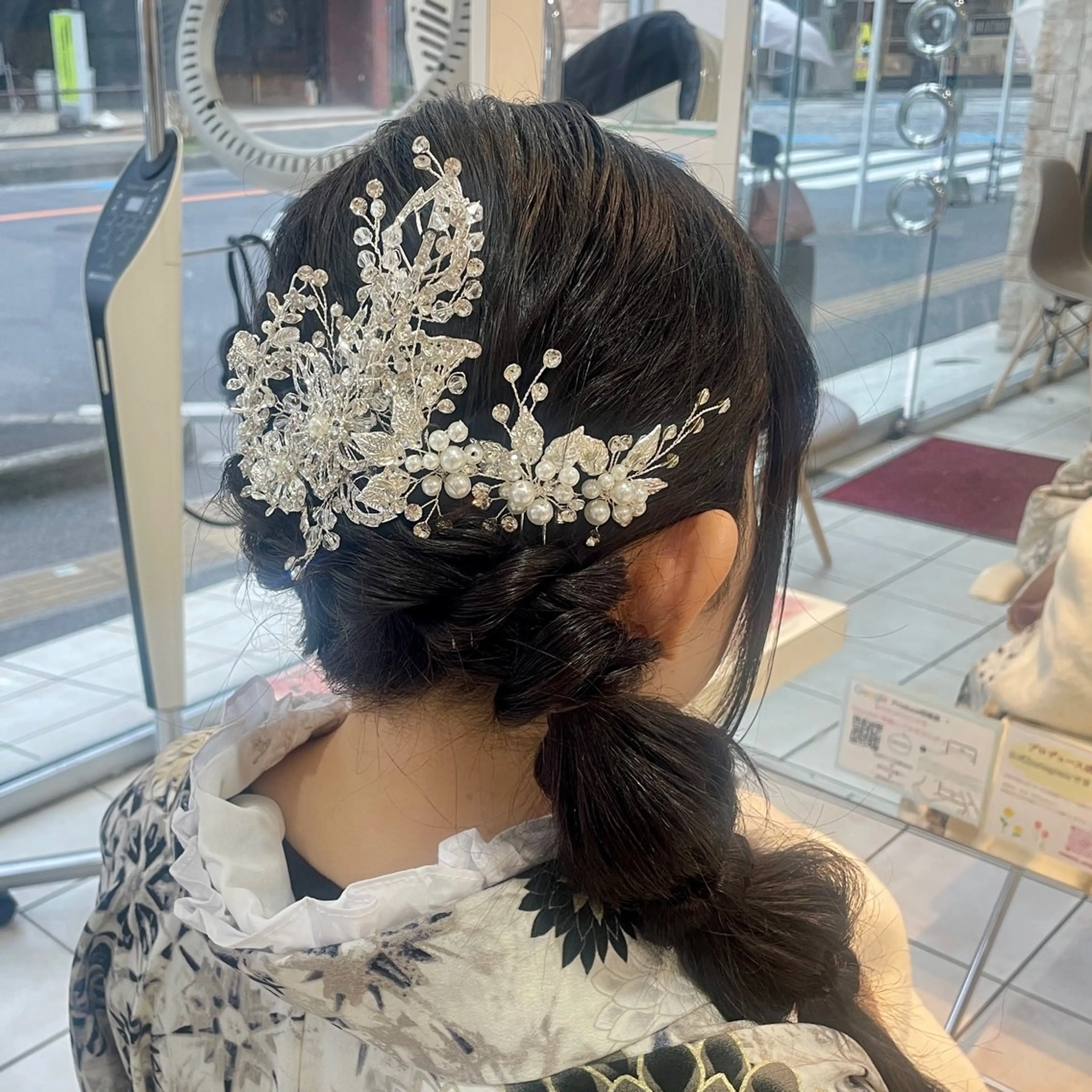 ロング ヘアアレンジ 卒業式のヘアスタイル ヘアセット ブリーチ/ヘアセット 【𝙍𝙞𝙣𝙤】のヘアスタイル