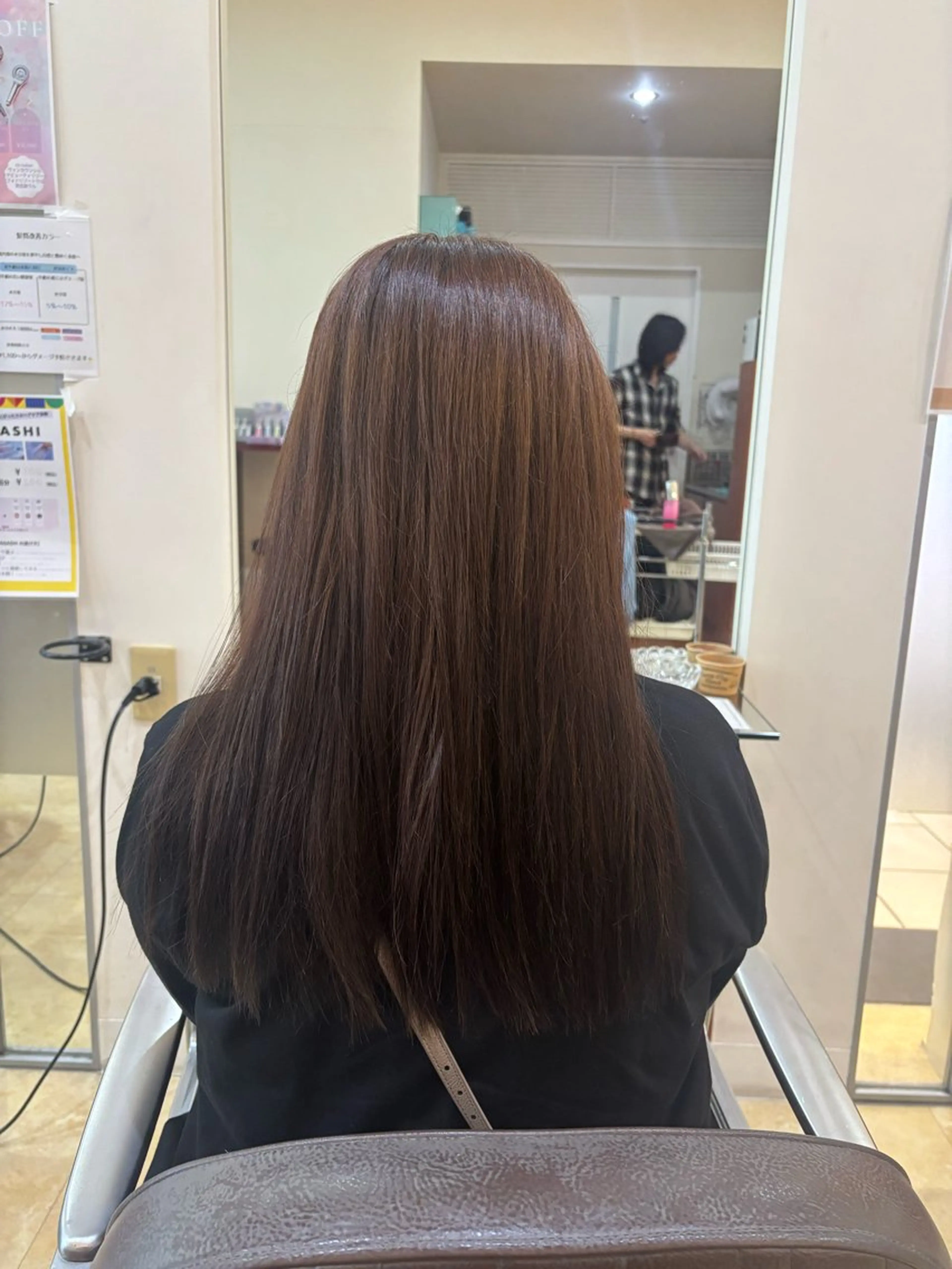 カラー 尾崎 優花のヘアスタイル