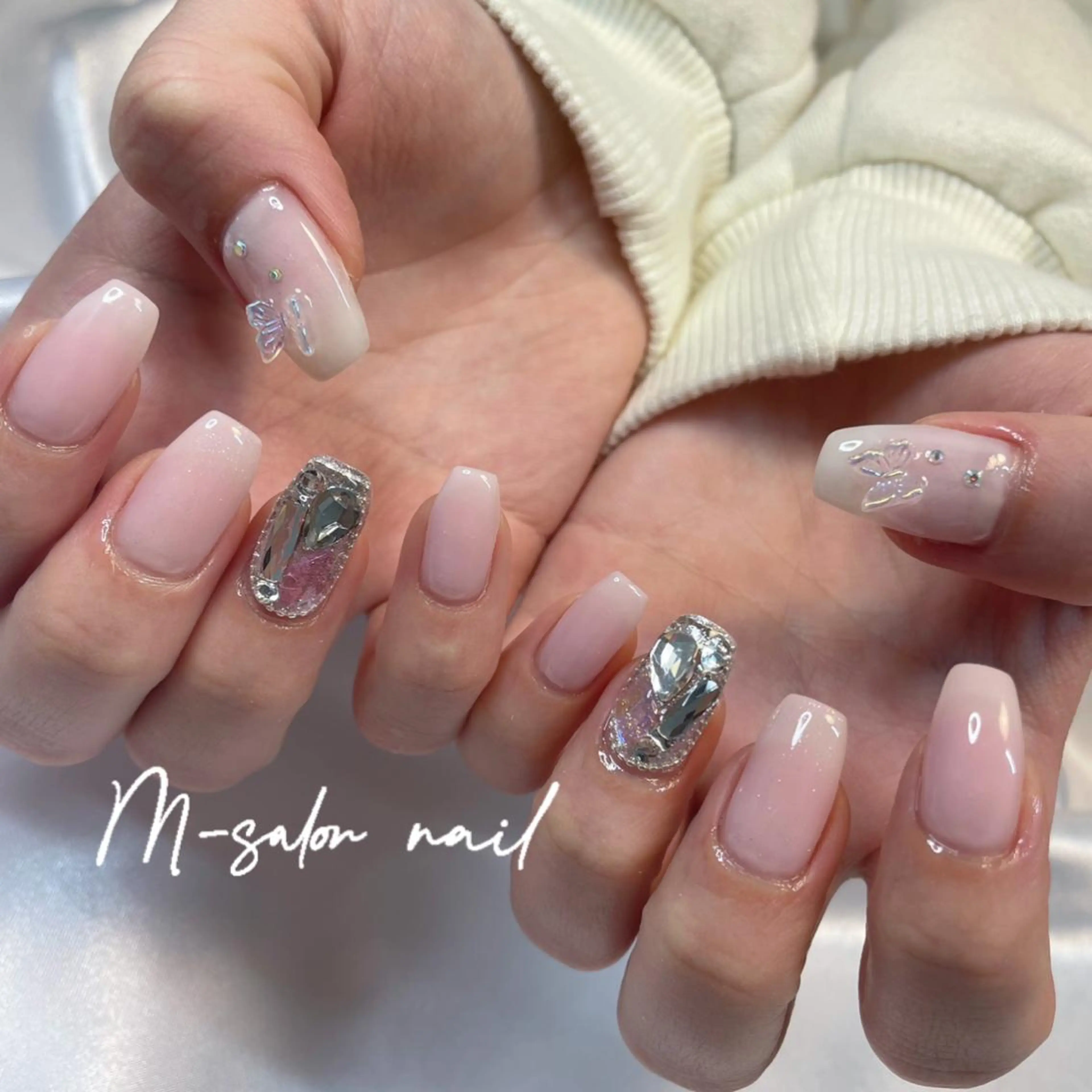 韓国・中華ネイル♡パーツ4本まで（オフあり）の写真