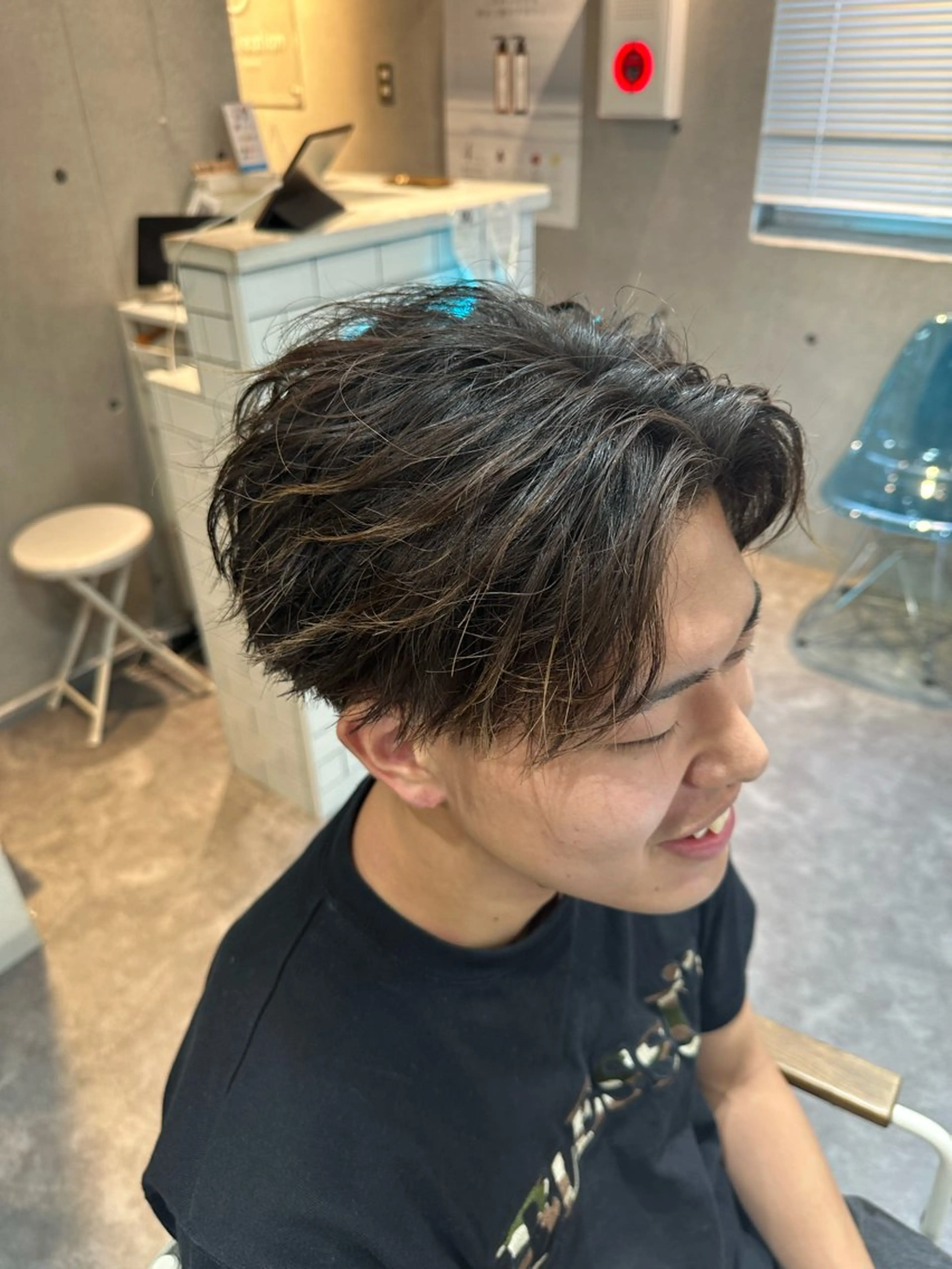 メンズ センターパート カット 💎メンズカット ／フェザー／細野💎のヘアスタイル