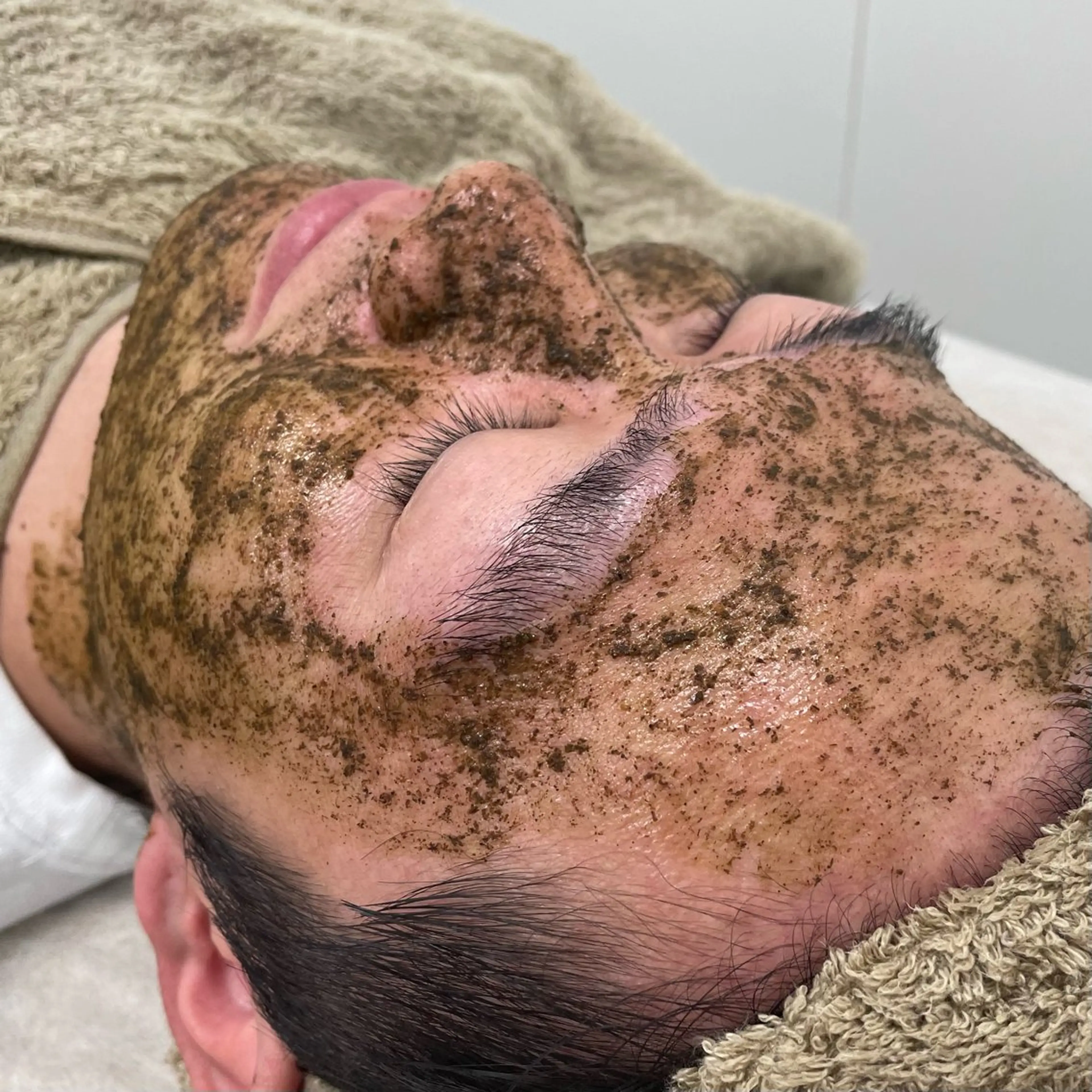 肌質改善・小顔サロン 20代店長RINNAのエステ・リラクイメージ