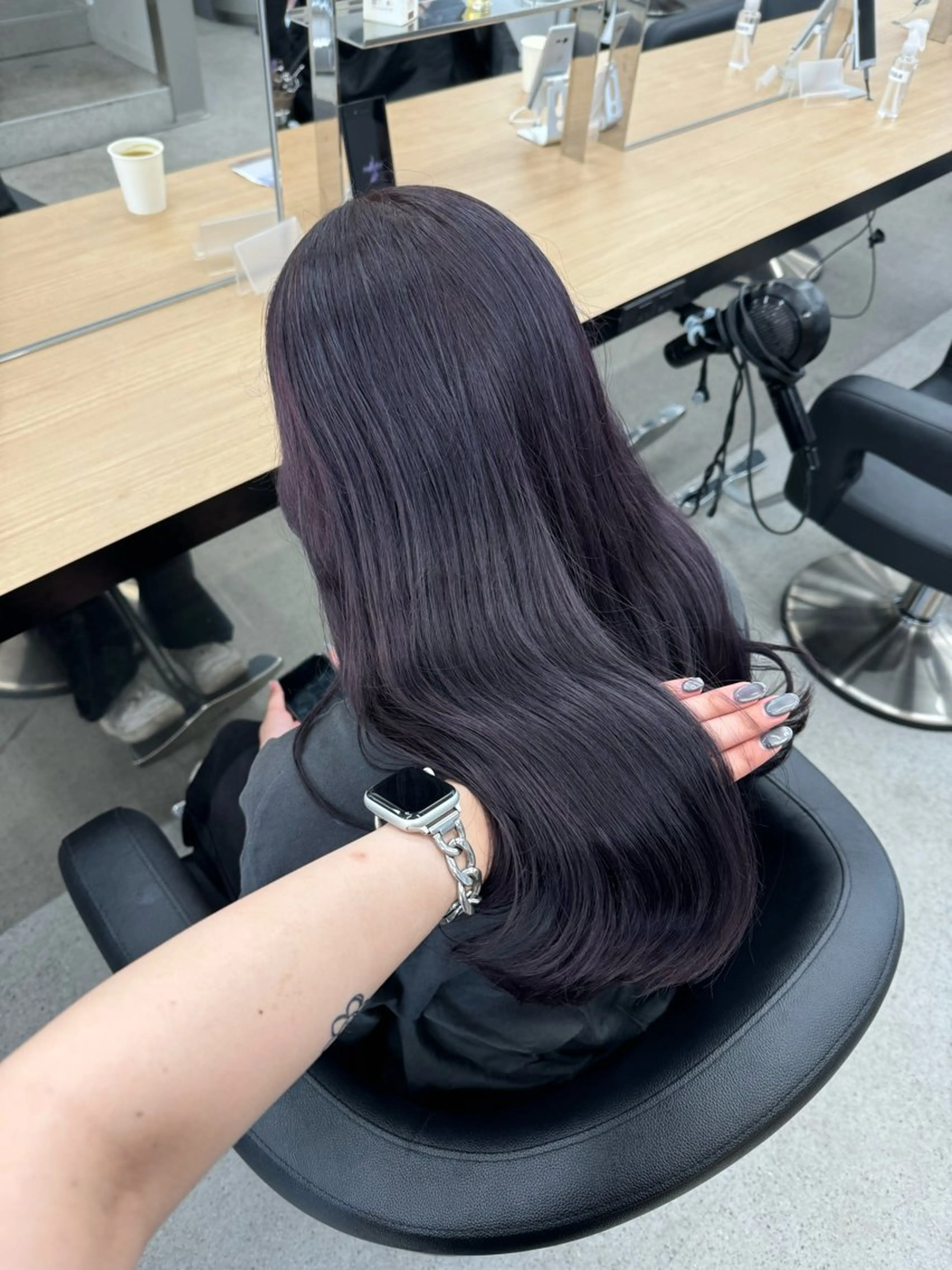 ロング カラー 暗髪🩶ラベンダー/ ブルー/ユウナ🤍のヘアスタイル