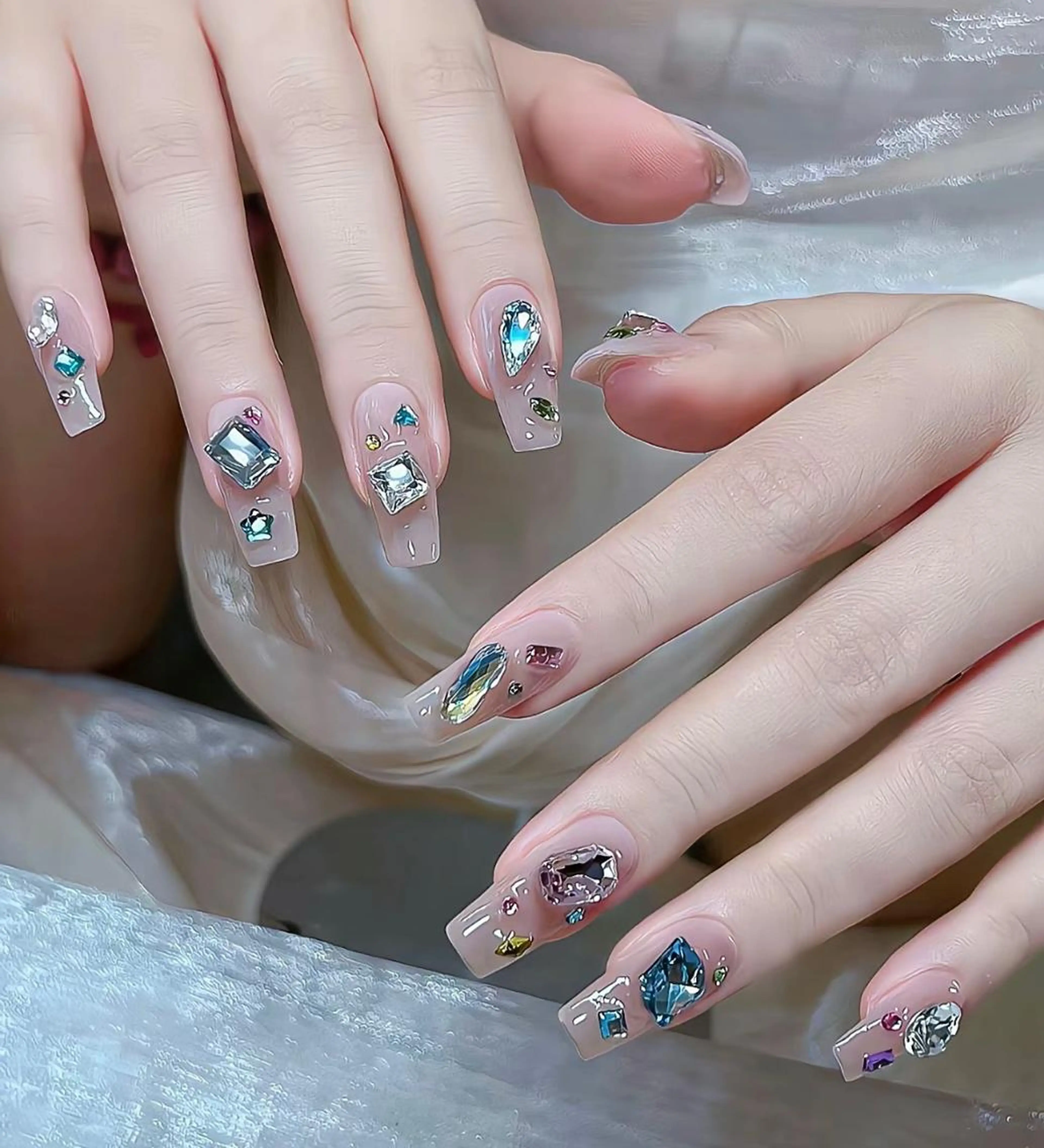 ネイル ハンドネイル エリ🫧 nail池袋東口のネイルデザイン