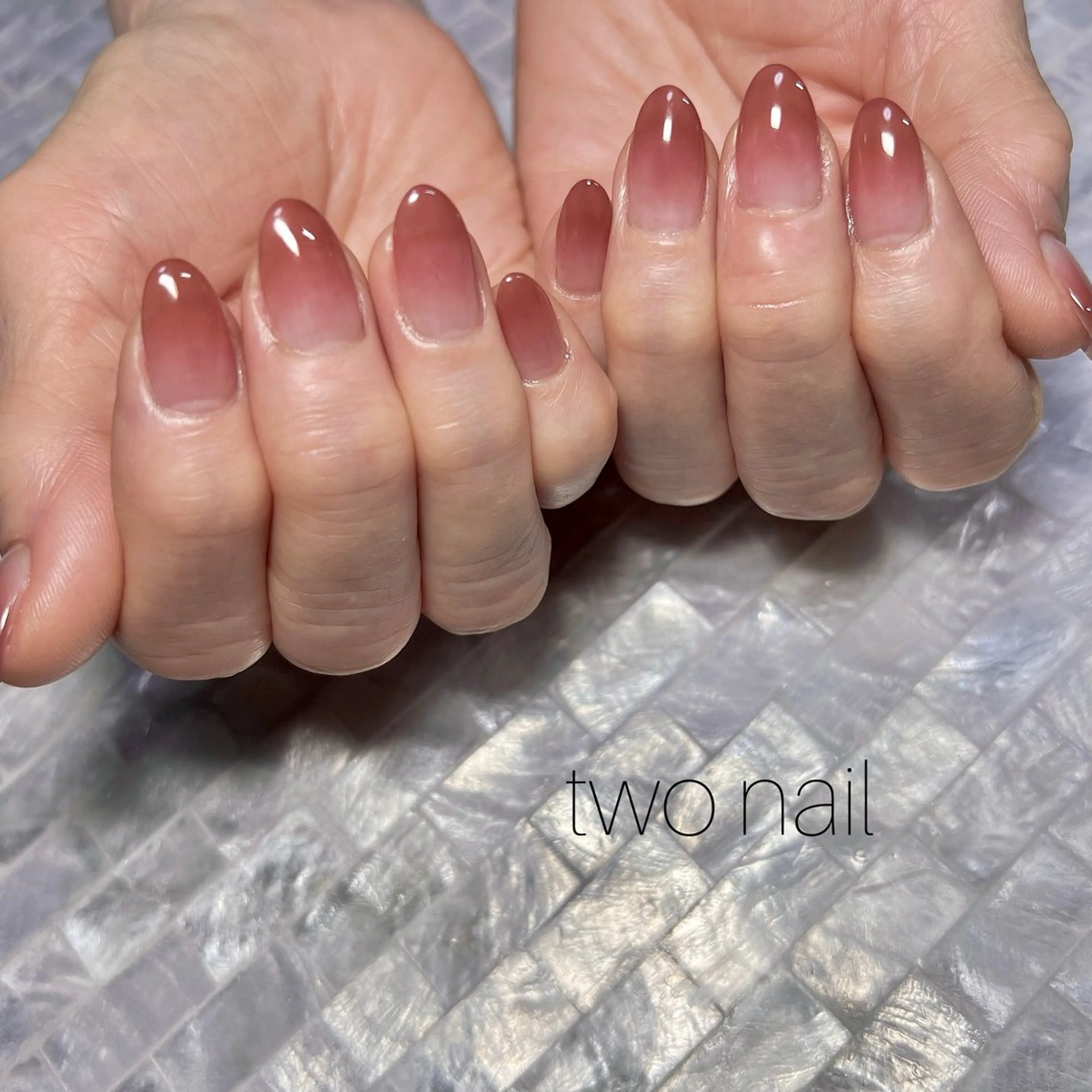 ネイル ネイルチップ ホワイト ハンドネイル two nailのネイルデザイン