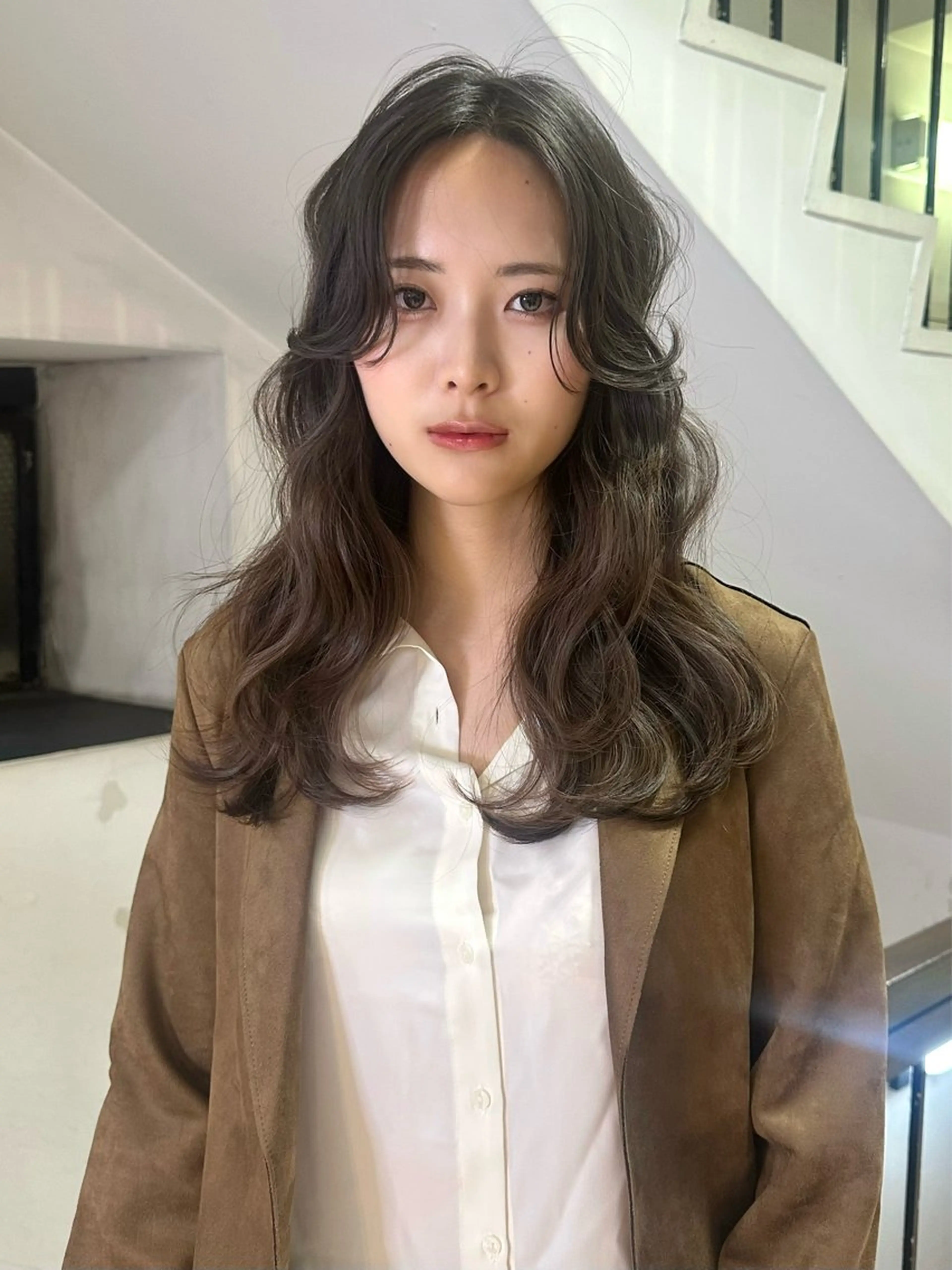 ロング カラー パーマ 'AXIS wakanaのヘアスタイル
