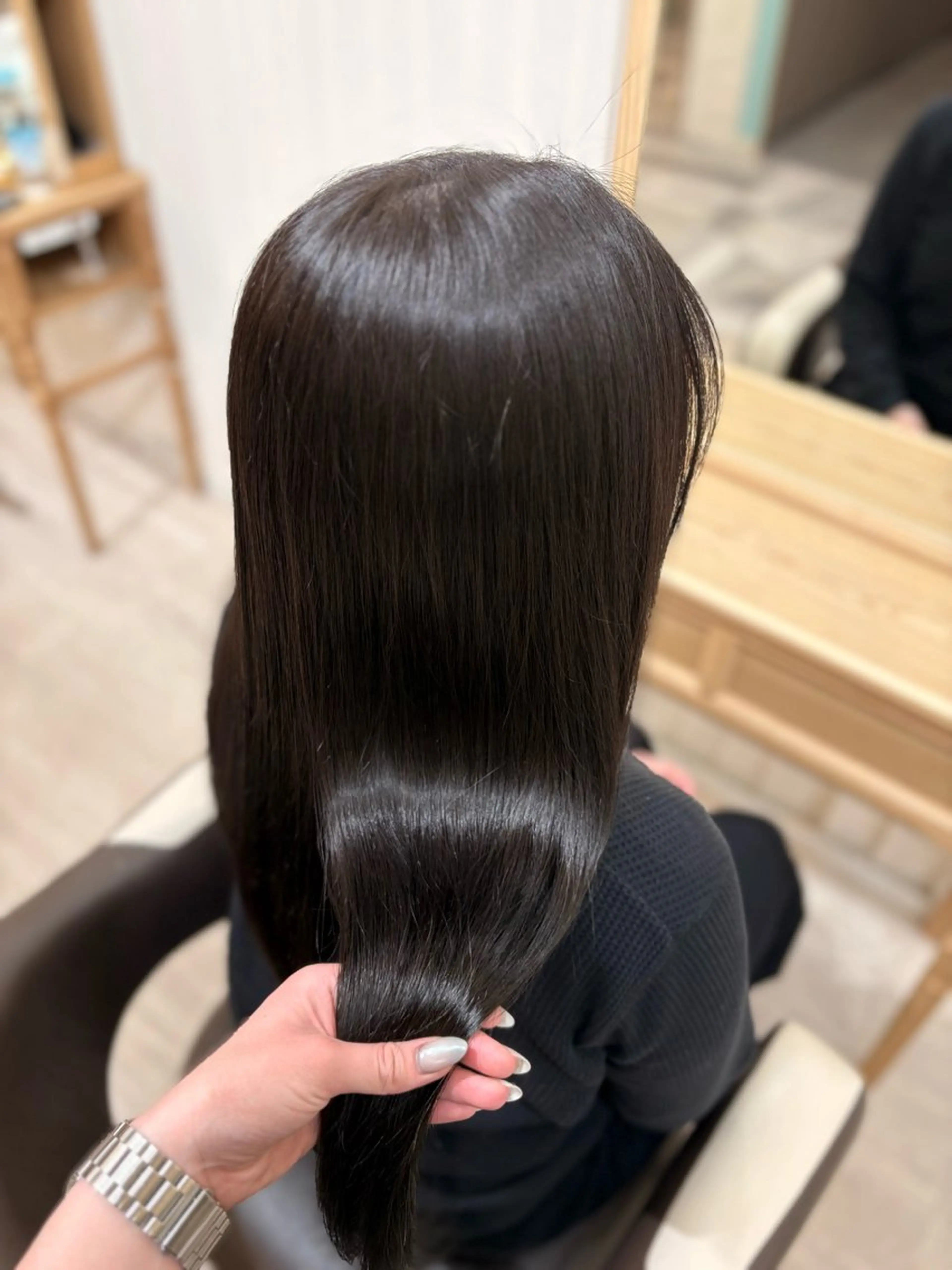 ロング カラー ヘアカラー トリートメント 🪐韓国／暗髪カラー ／ ｓａｋｕｒａ☽⋰のヘアスタイル